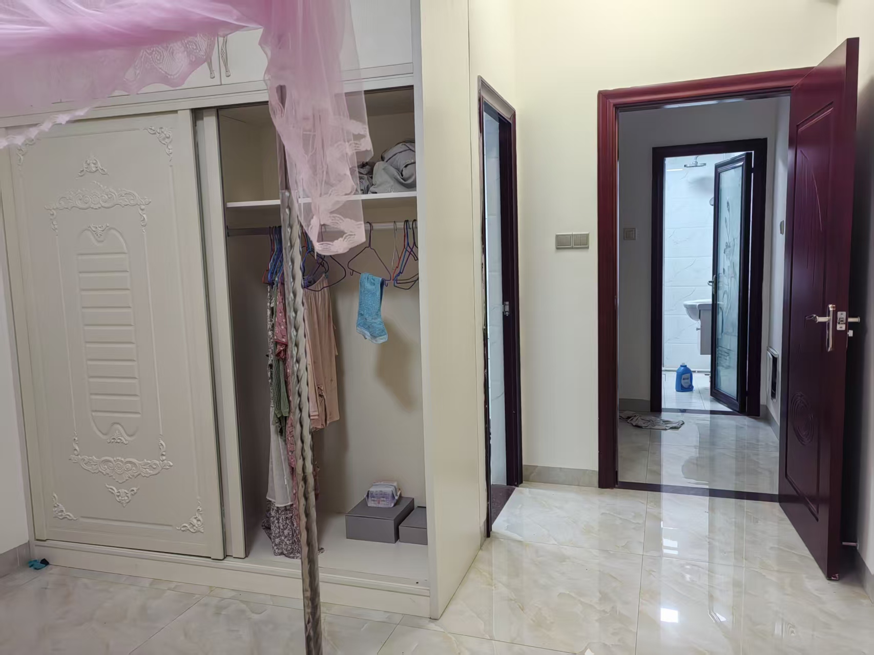 惠丰.碧水江畔  2室2厅1卫    1900.0元/月室内图