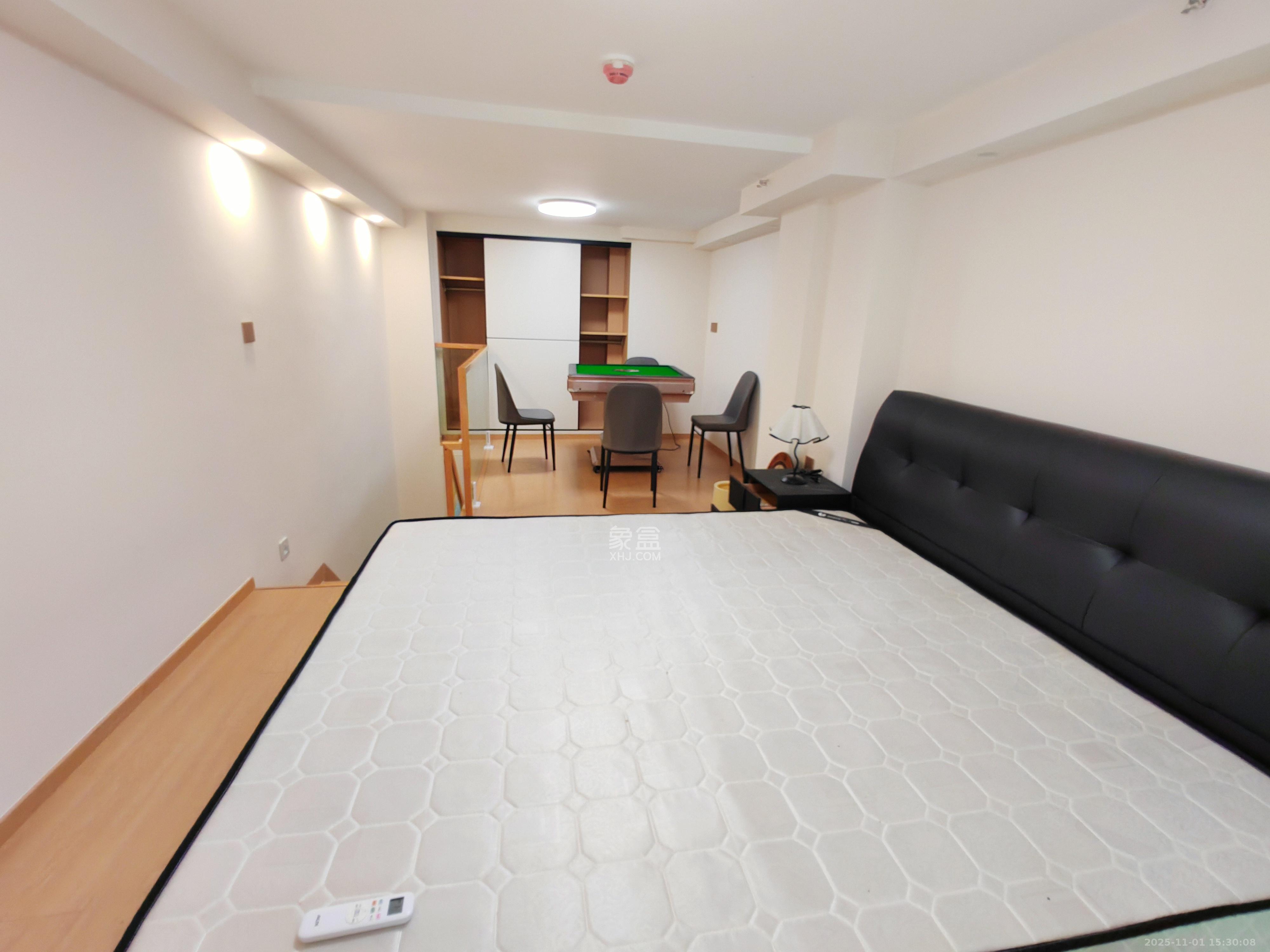 珠江花城好世界  2室1厅1卫    2400.0元/月室内图