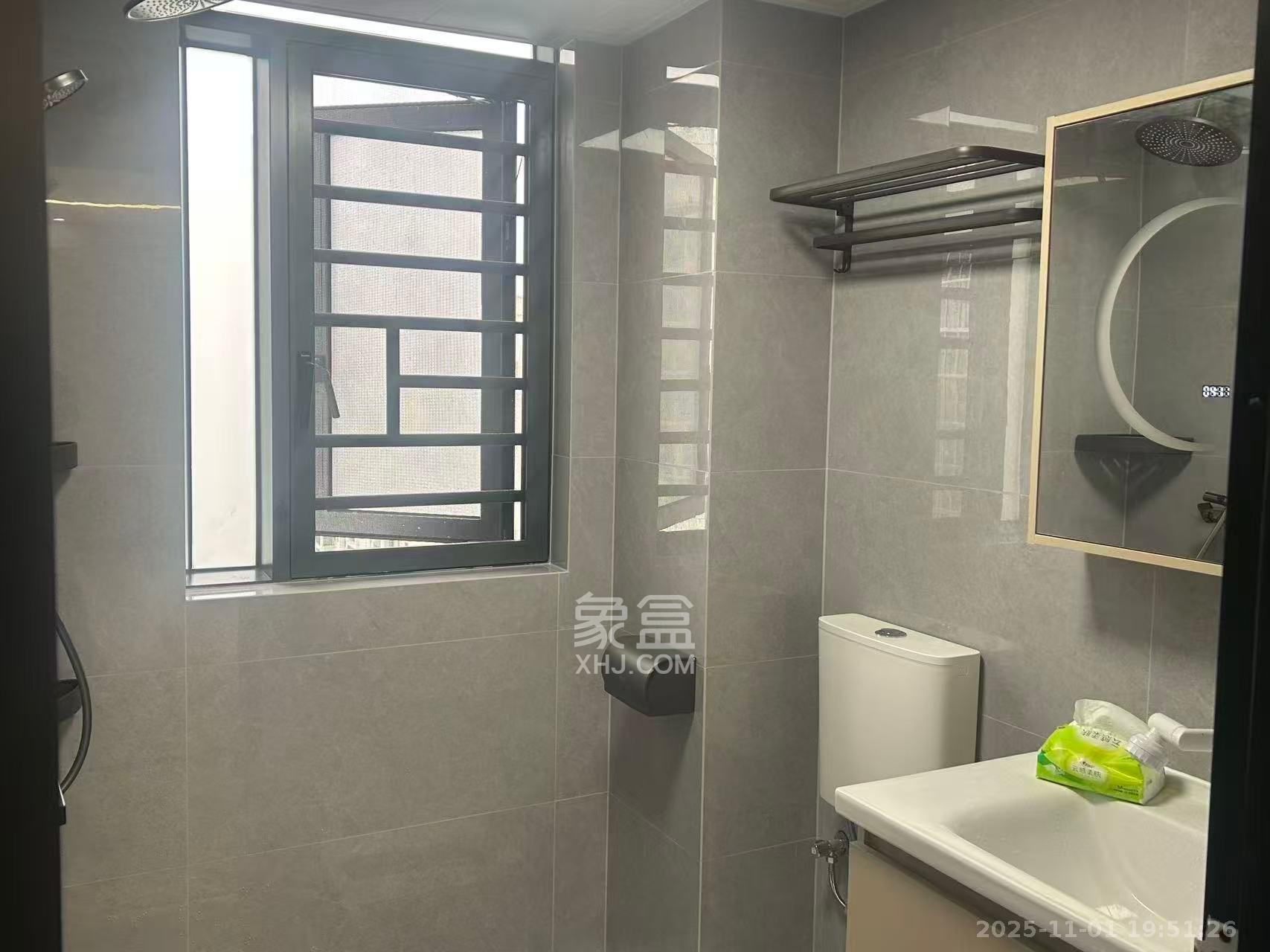 和景家园二期 2室1厅1卫 2000.0元/月 和景家园二期 2室1厅1卫 2000.0元/月室内图