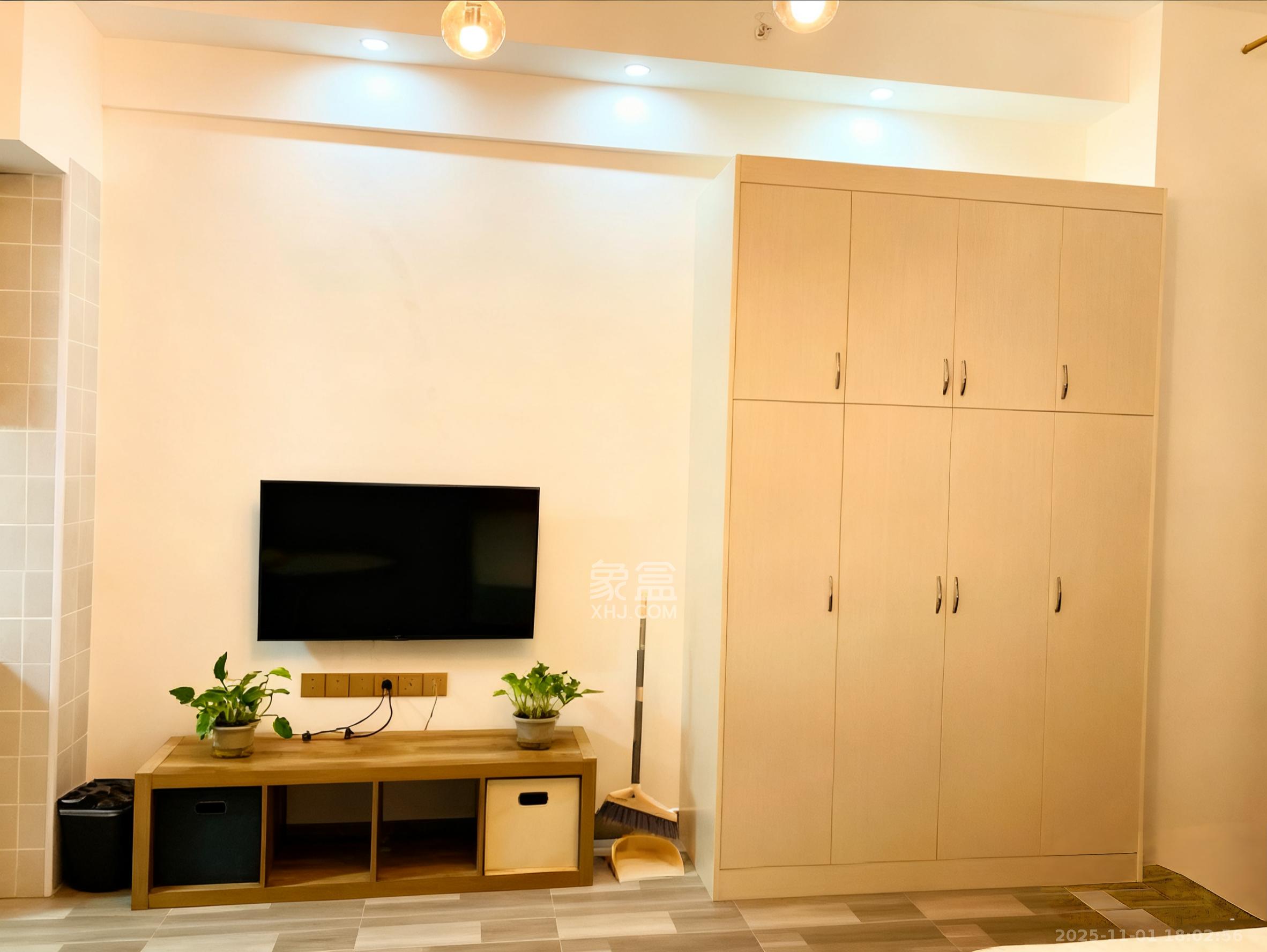 新世界广场  1室1厅1卫    1500.0元/月室内图