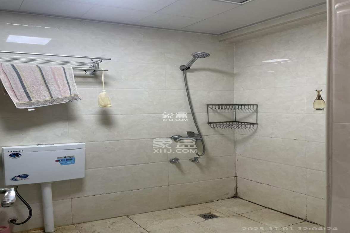 怡海星城 1室1厅1卫 1100.0元/月 怡海星城 1室1厅1卫 1100.0元/月室内图