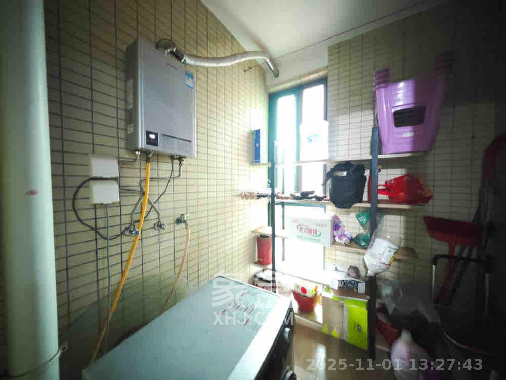 恒大城  3室2厅2卫    2100.0元/月室内图