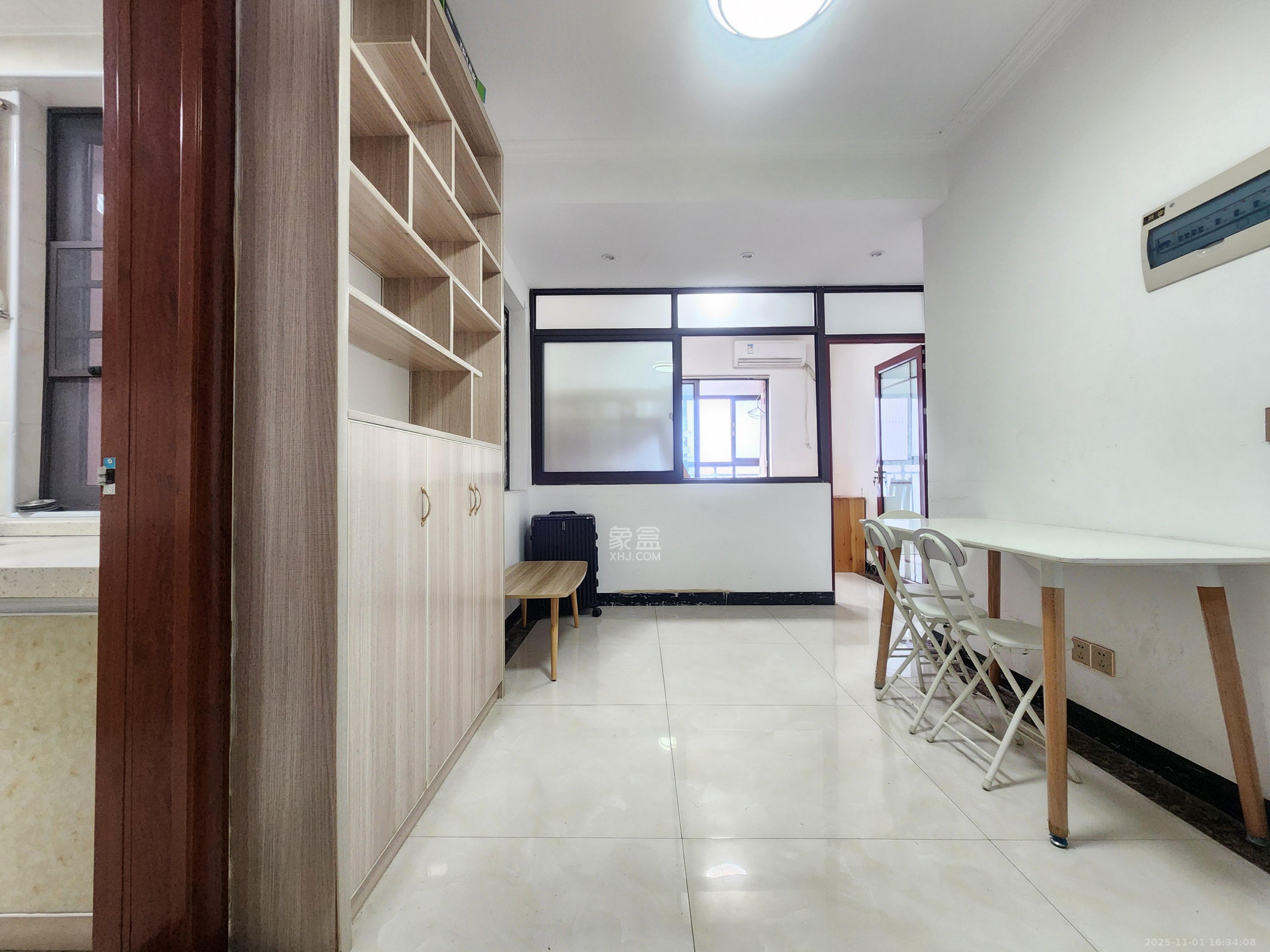 联晟大厦  2室2厅1卫    2200.0元/月室内图