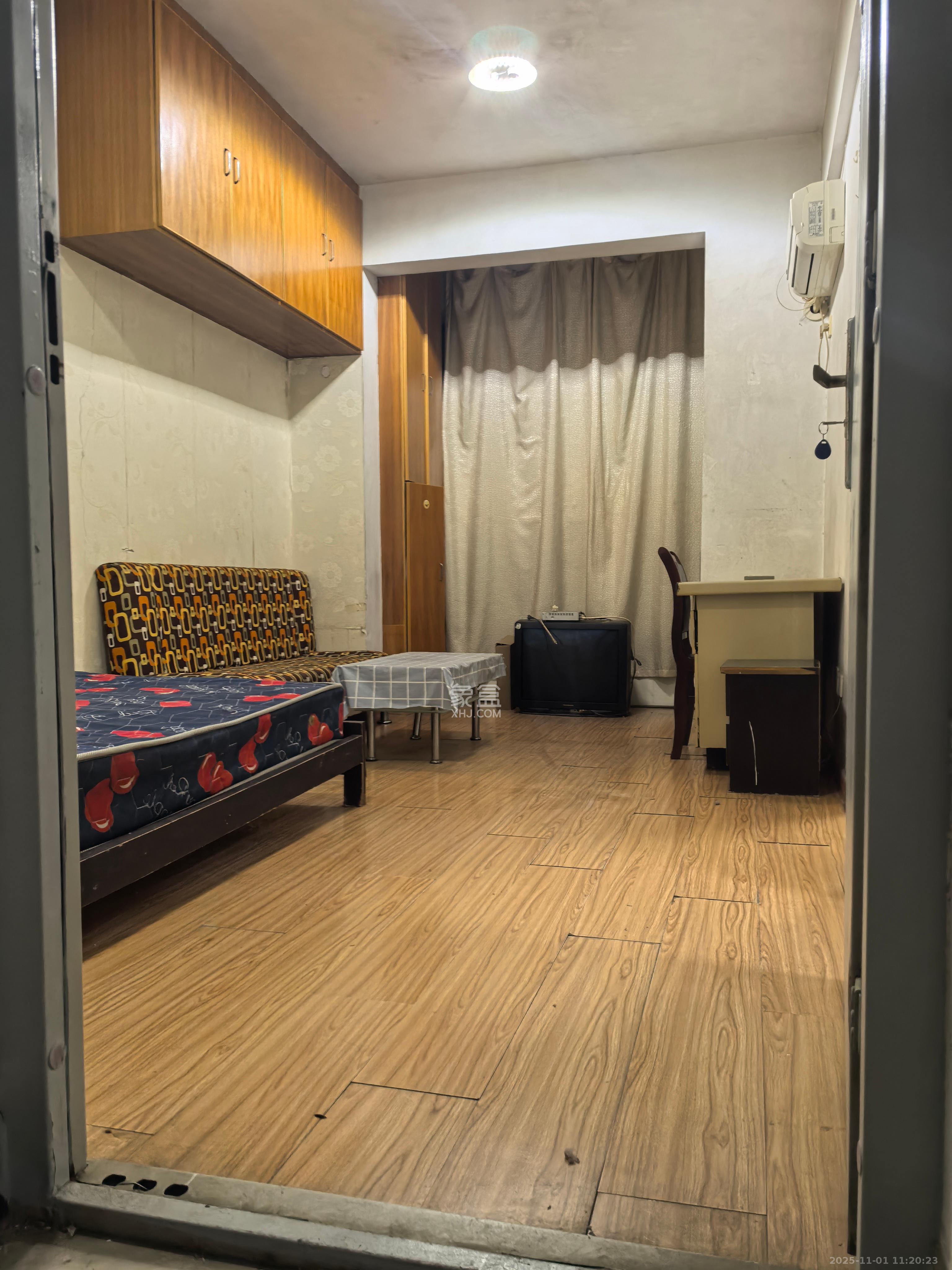 东方新世界 1室1厅1卫 1000.0元/月 东方新世界 1室1厅1卫 1000.0元/月室内图