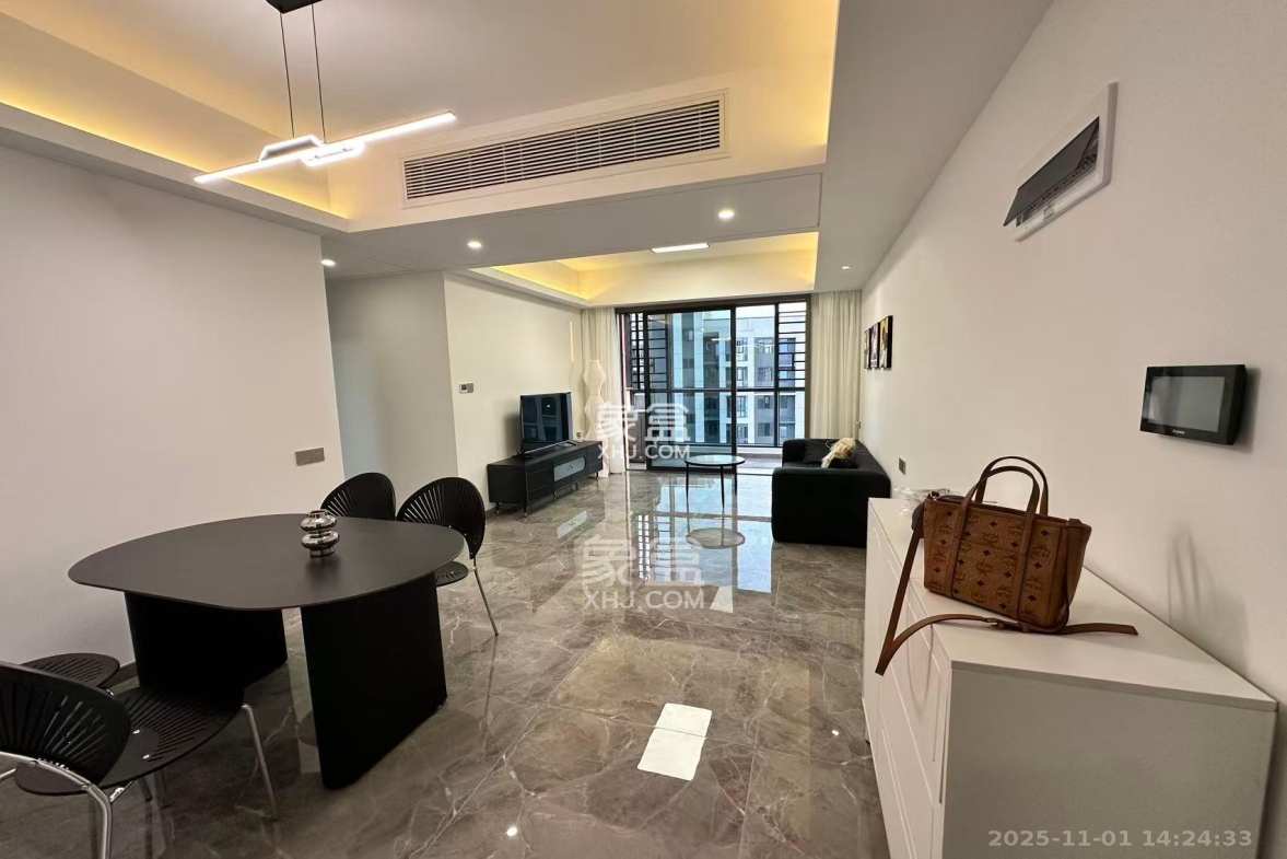 梅溪枫林 3室2厅2卫 3500.0元/月 梅溪枫林 3室2厅2卫 3500.0元/月室内图