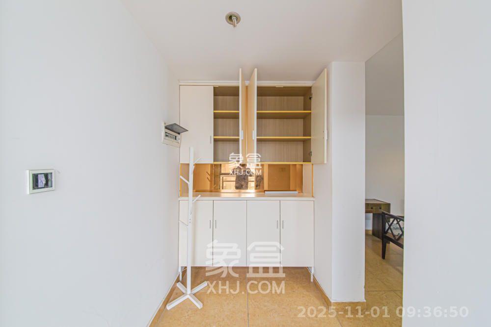 中信城市广场（中信新城一期）  2室2厅1卫    1600.0元/月室内图