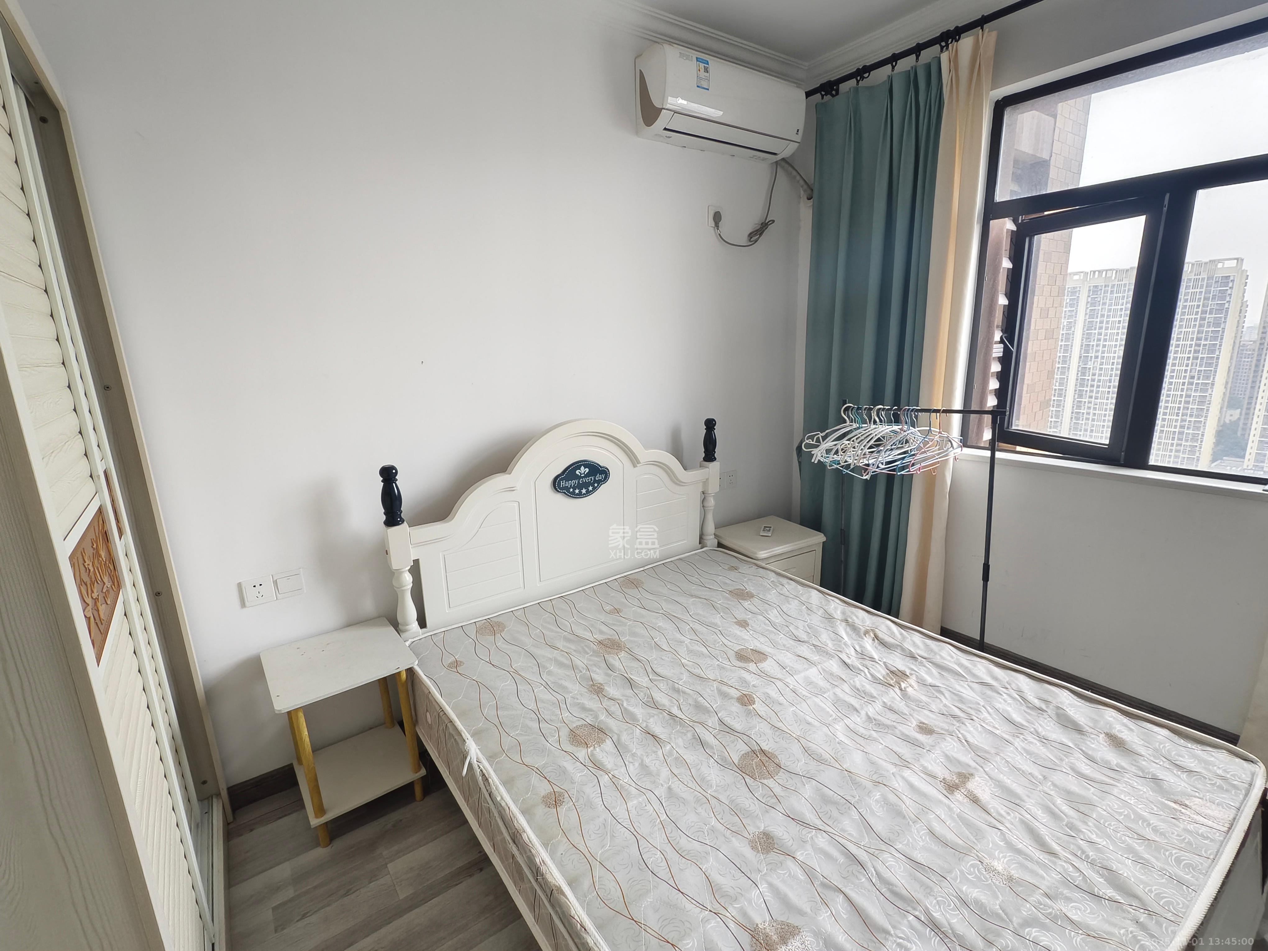 未来漫城 3室2厅1卫 2400.0元/月 未来漫城 3室2厅1卫 2400.0元/月室内图