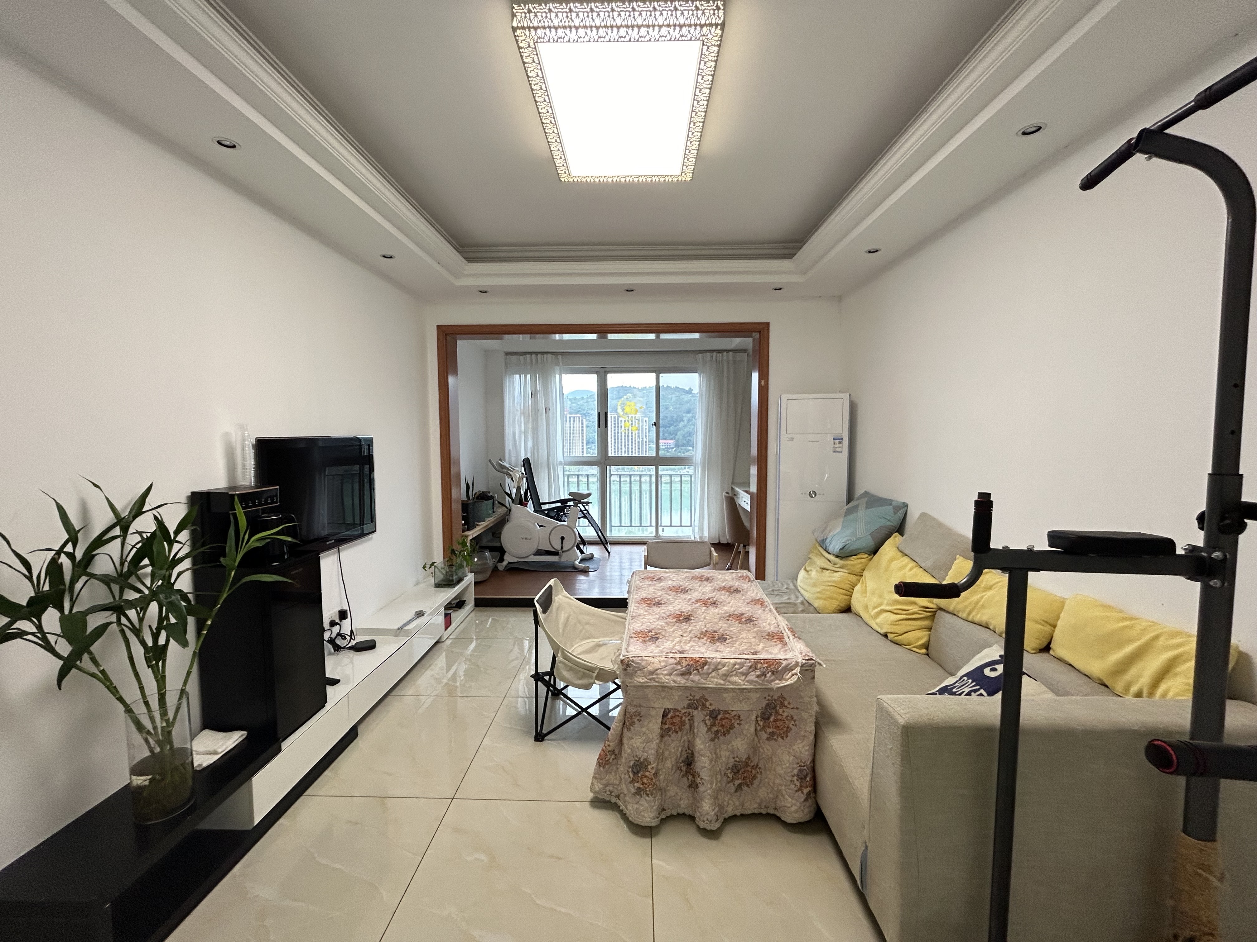 中天鹭鸶湾一期 1室0厅0卫 2000.0元/月 中天鹭鸶湾一期 1室0厅0卫 2000.0元/月室内图