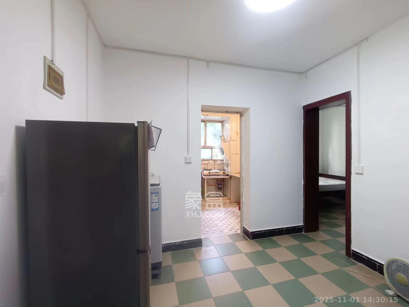 桂花二村 3室1厅1卫 1500.0元/月 桂花二村 3室1厅1卫 1500.0元/月室内图