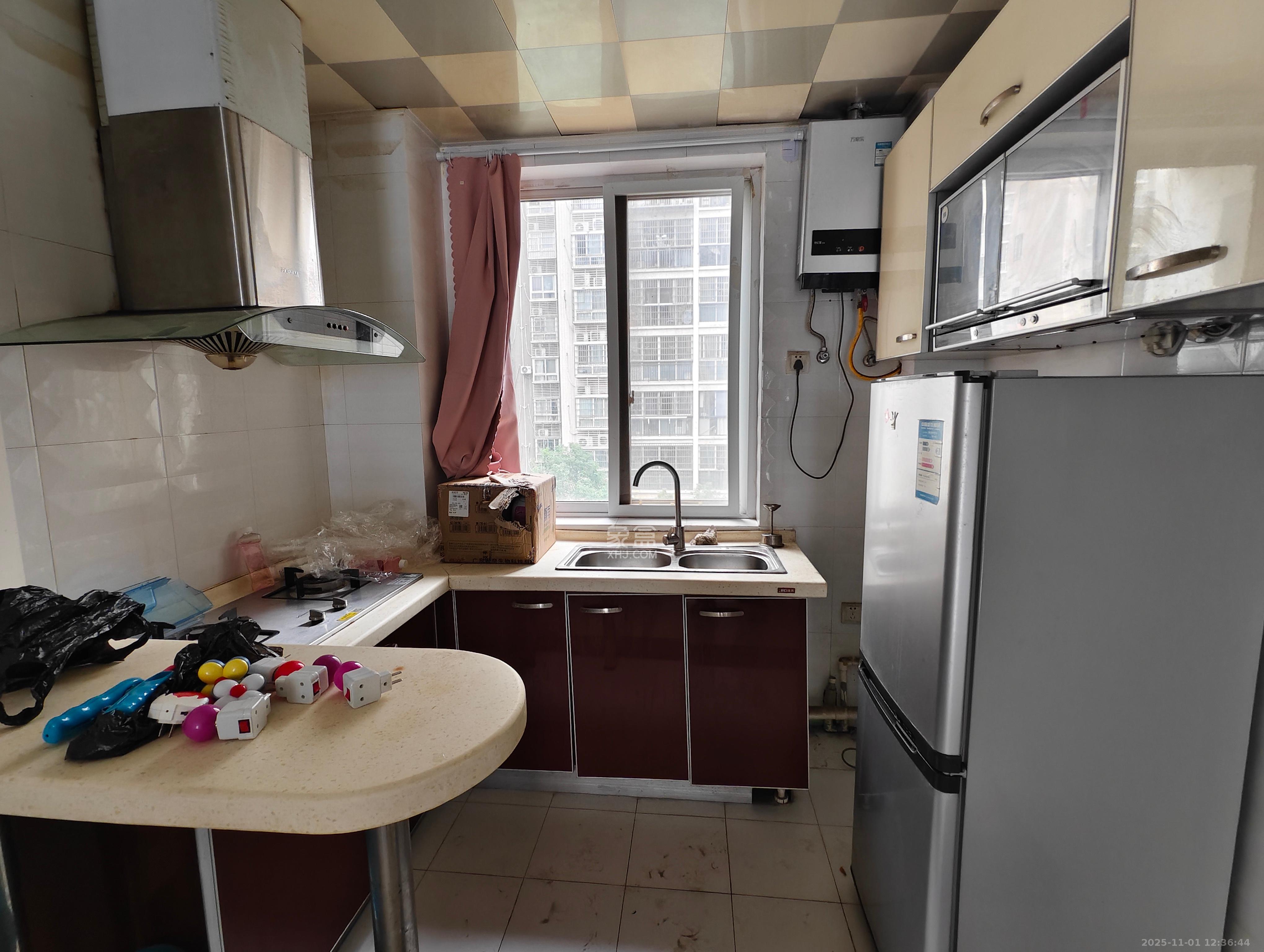 万丽景园  3室2厅1卫    1700.0元/月室内图