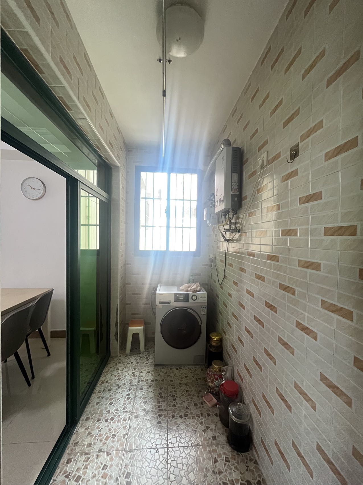 东盛名苑  3室2厅2卫    2800.0元/月 东盛名苑  3室2厅2卫    2800.0元/月室内图