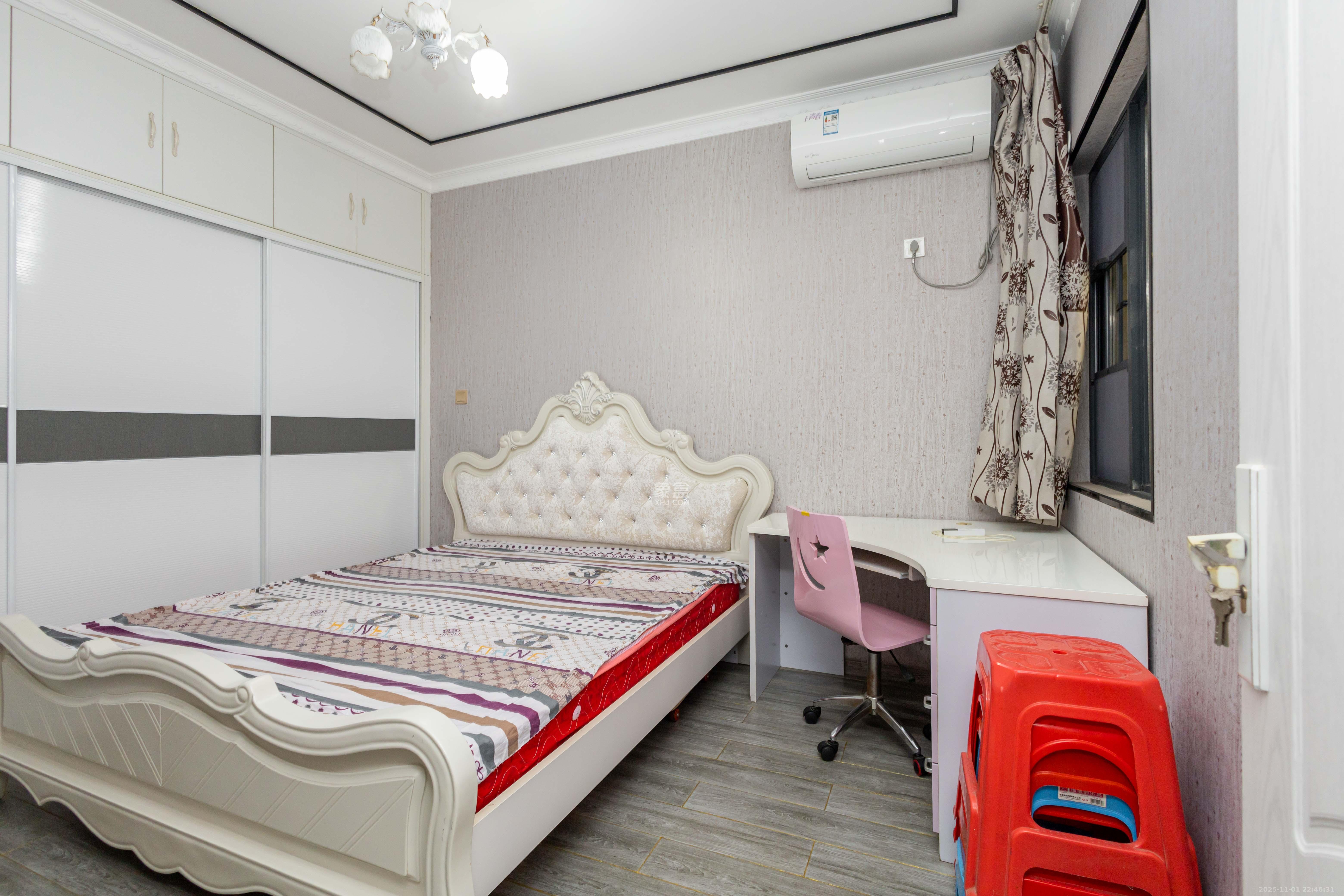 爵世名邸东湖(东湖壹号企业总部基地) 3室2厅1卫 78.0万 爵世名邸东湖(东湖壹号企业总部基地) 3室2厅1卫 78.0万卧室