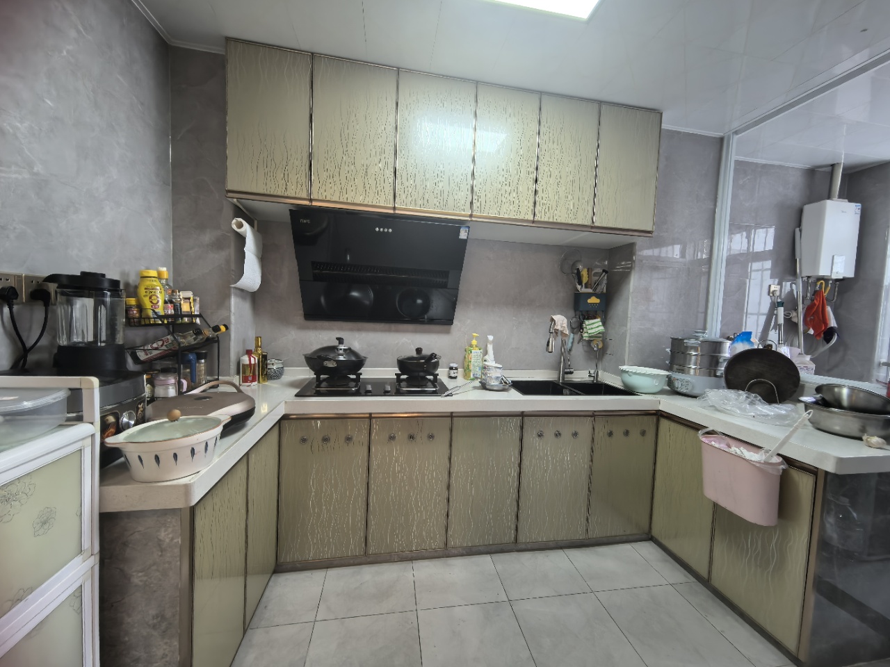 裕庄大厦  1室1厅1卫    135.0万室内图