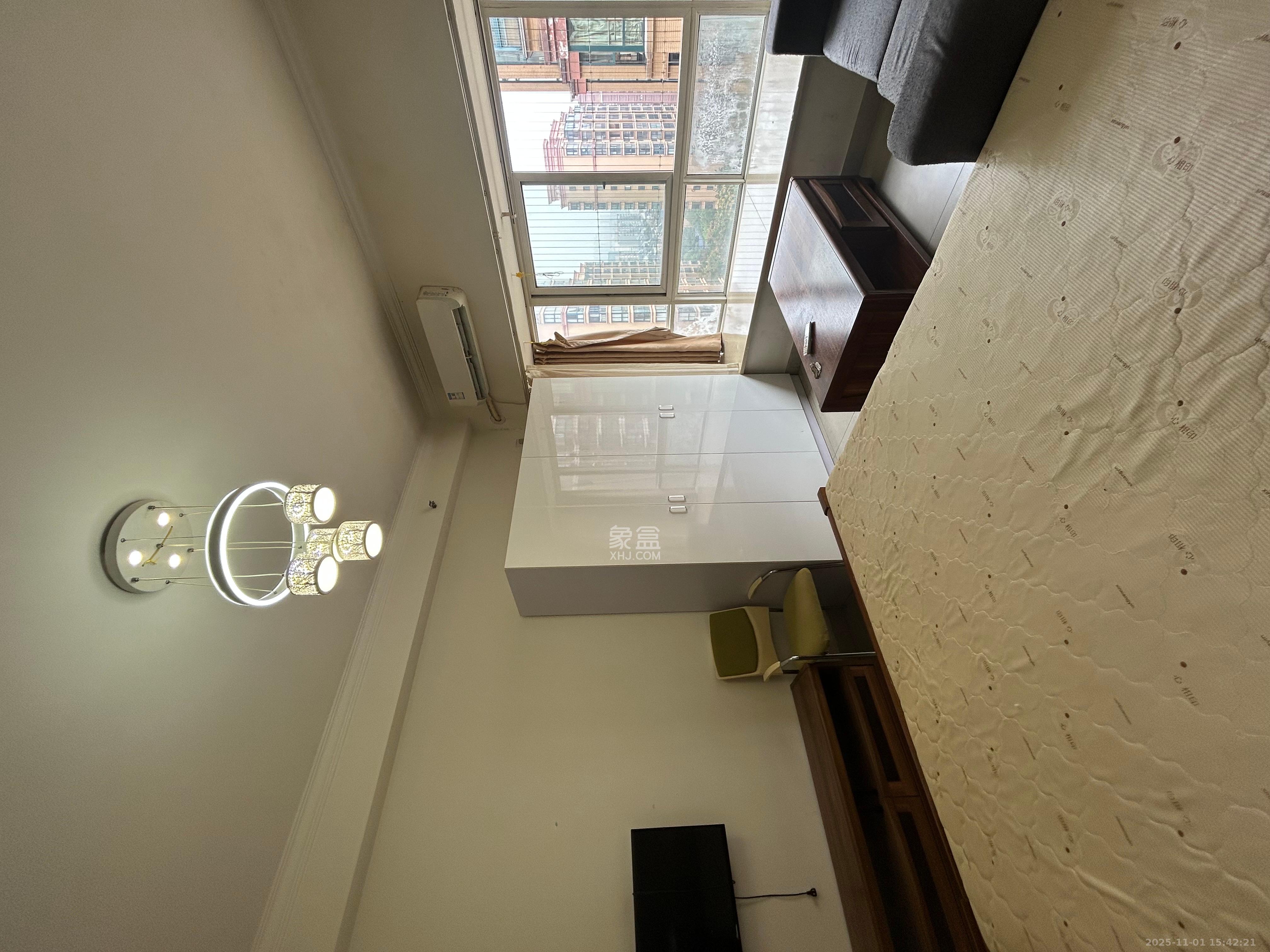 星城荣域 1室1厅1卫 1300.0元/月 星城荣域 1室1厅1卫 1300.0元/月室内图