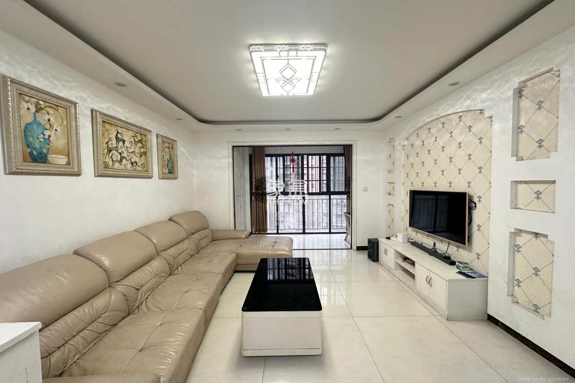 秀峰景园(领秀峰) 3室2厅1卫 1900.0元/月 秀峰景园(领秀峰) 3室2厅1卫 1900.0元/月室内图