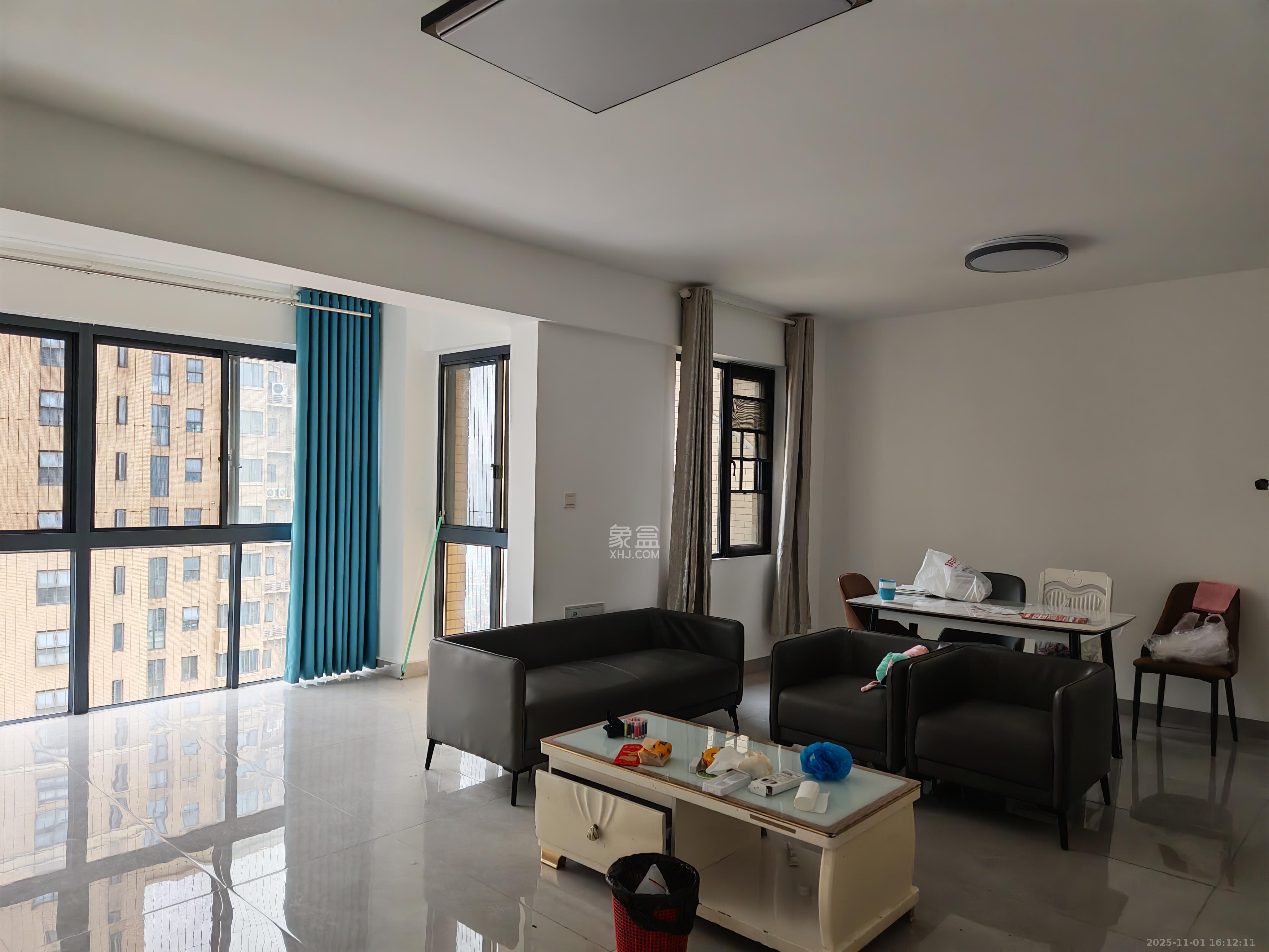 北京御园一二期（国泰嘉园）  4室2厅2卫    3200.0元/月