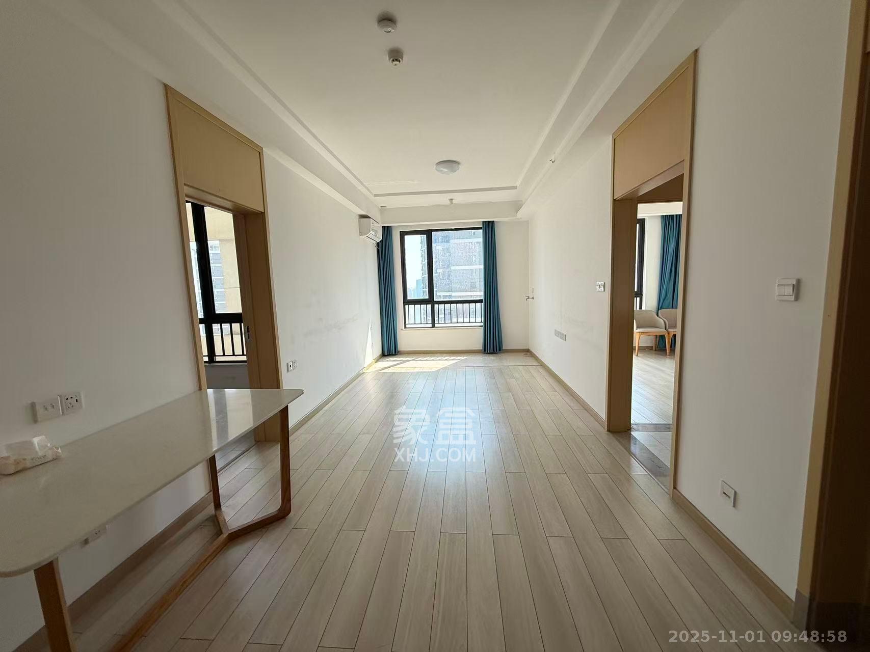 启迪协信中心  2室2厅1卫    2500.0元/月