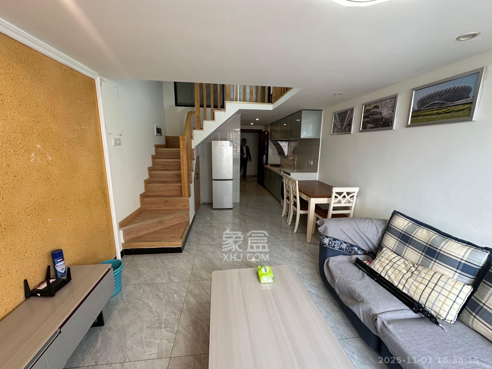 合能枫丹丽舍(柏悦名苑) 2室1厅1卫 1500.0元/月 合能枫丹丽舍(柏悦名苑) 2室1厅1卫 1500.0元/月室内图