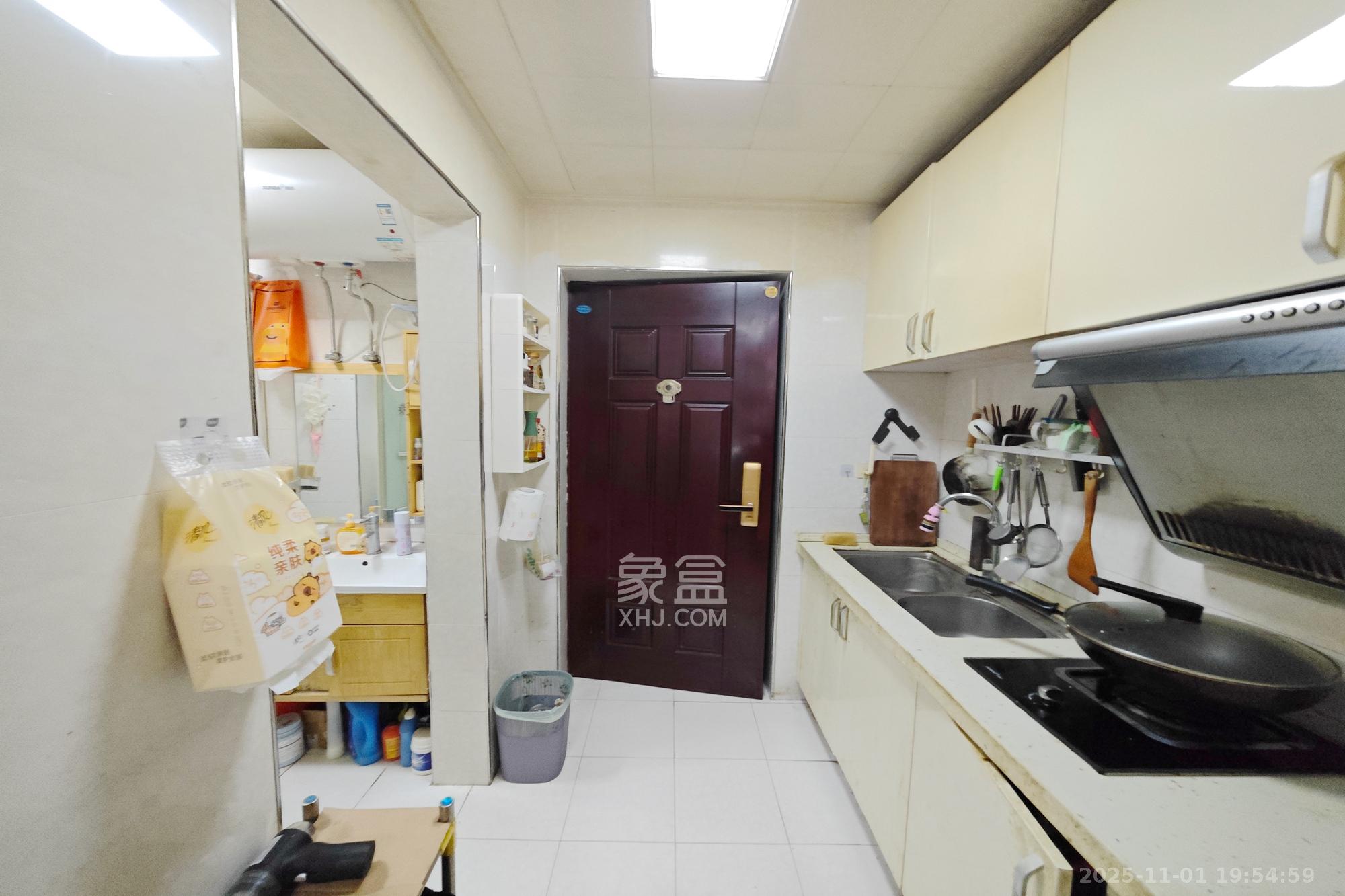 尊邸华庭  1室1厅1卫    28.8万厨房