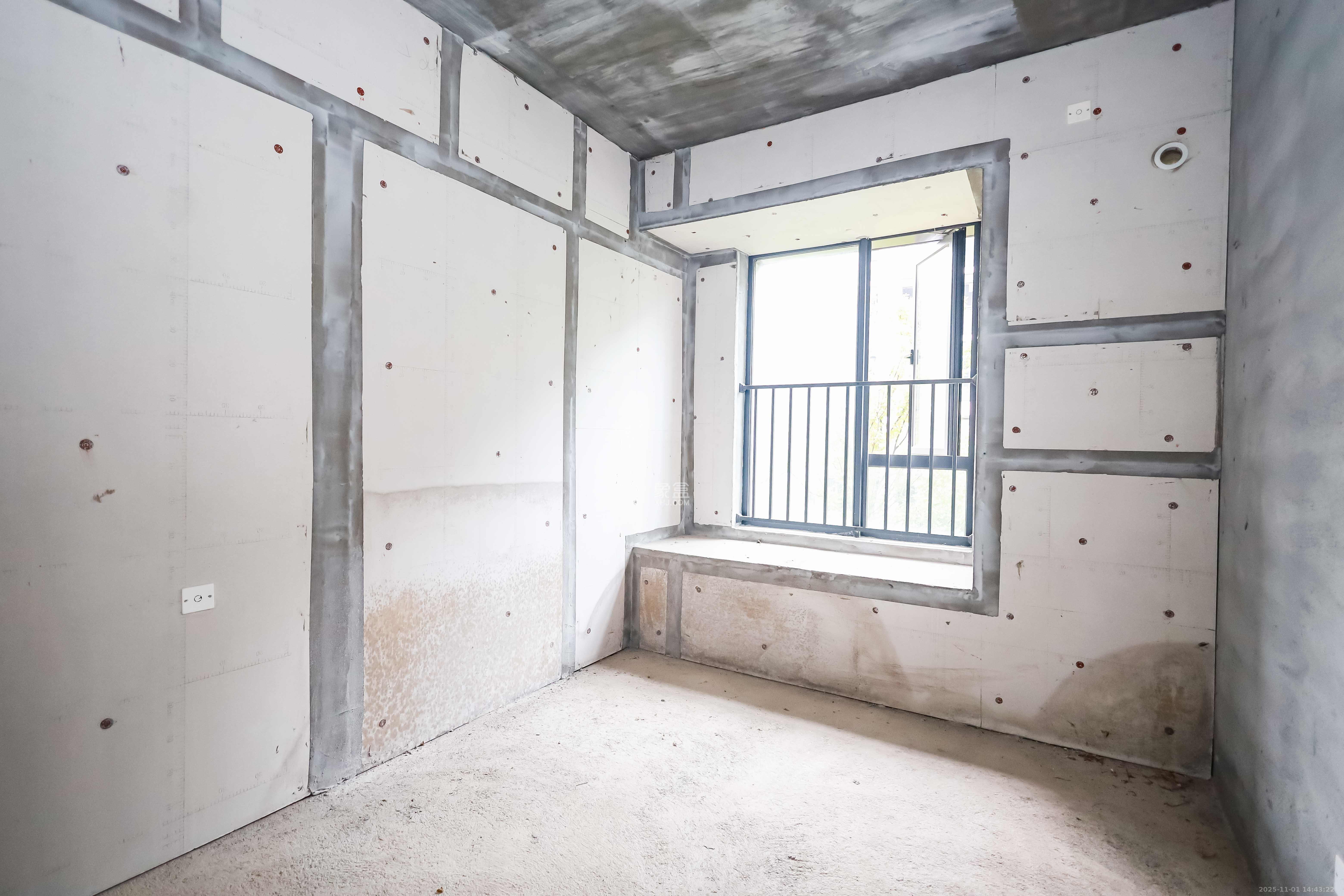 招商雍山湖 4室2厅2卫 226.0万 招商雍山湖 4室2厅2卫 226.0万卧室