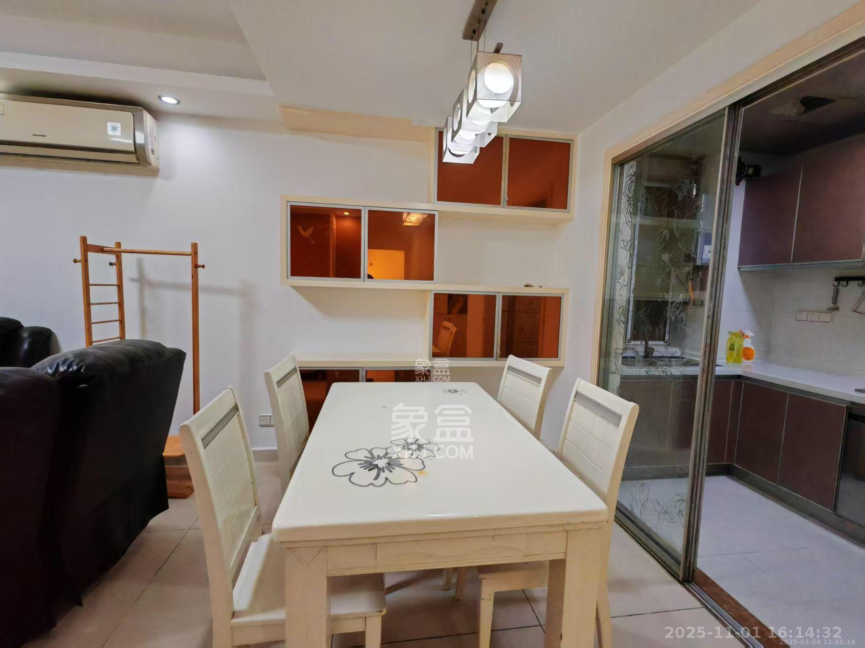 天健芙蓉盛世一期  2室2厅1卫    2800.0元/月室内图