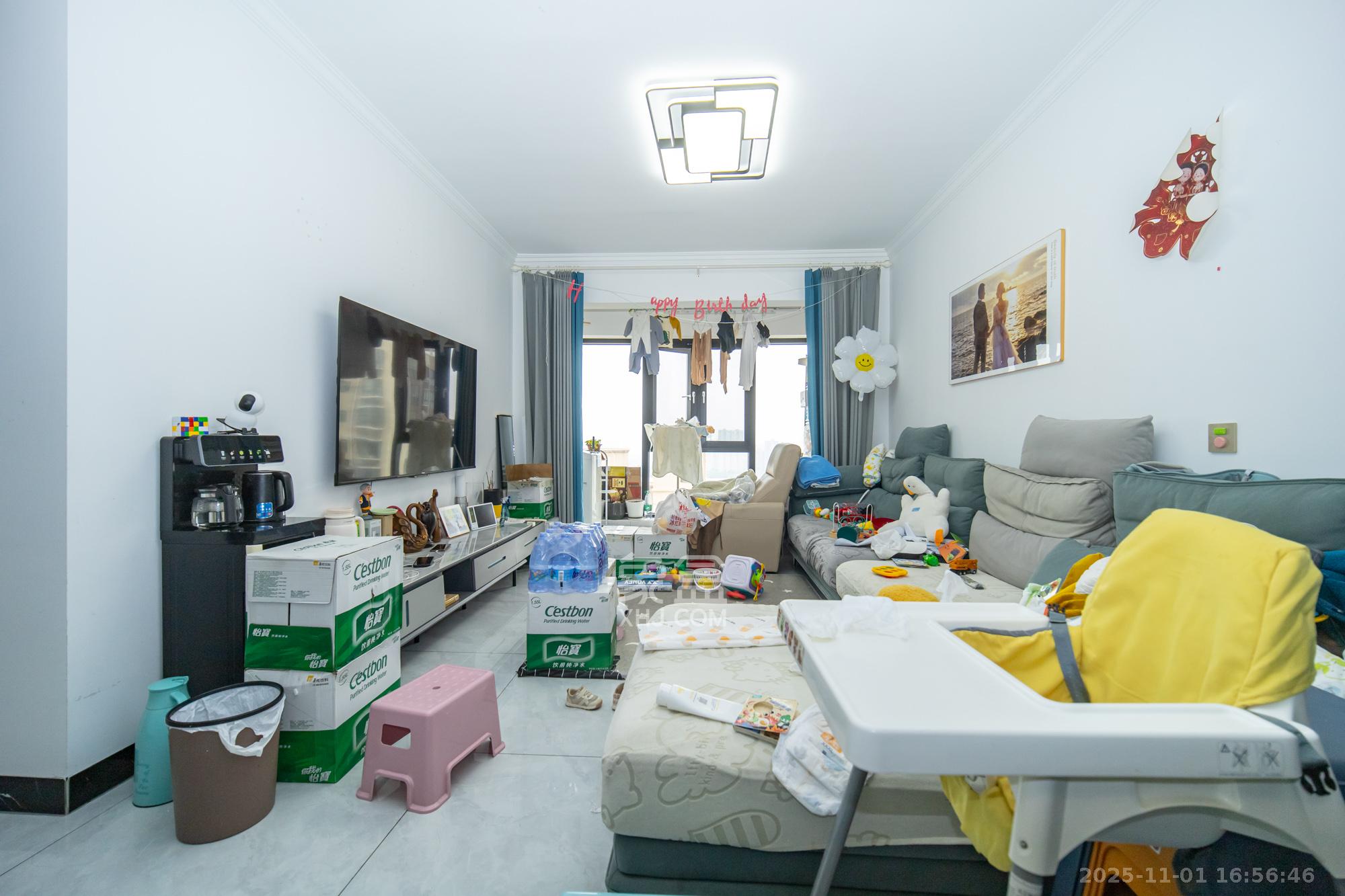 时代港湾 3室2厅1卫 62.0万 时代港湾 3室2厅1卫 62.0万客厅