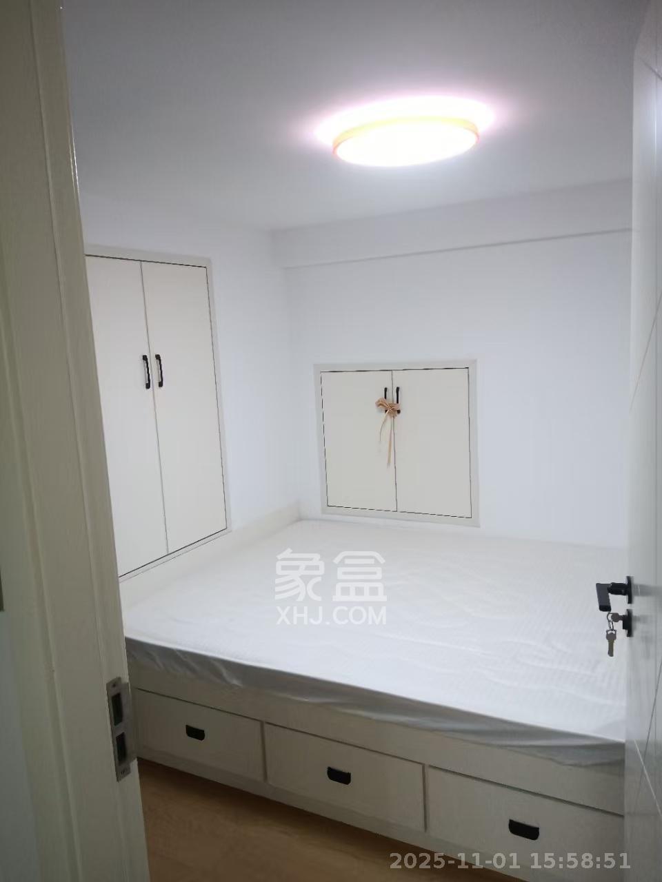 海伦春天  1室1厅1卫    1900.0元/月室内图