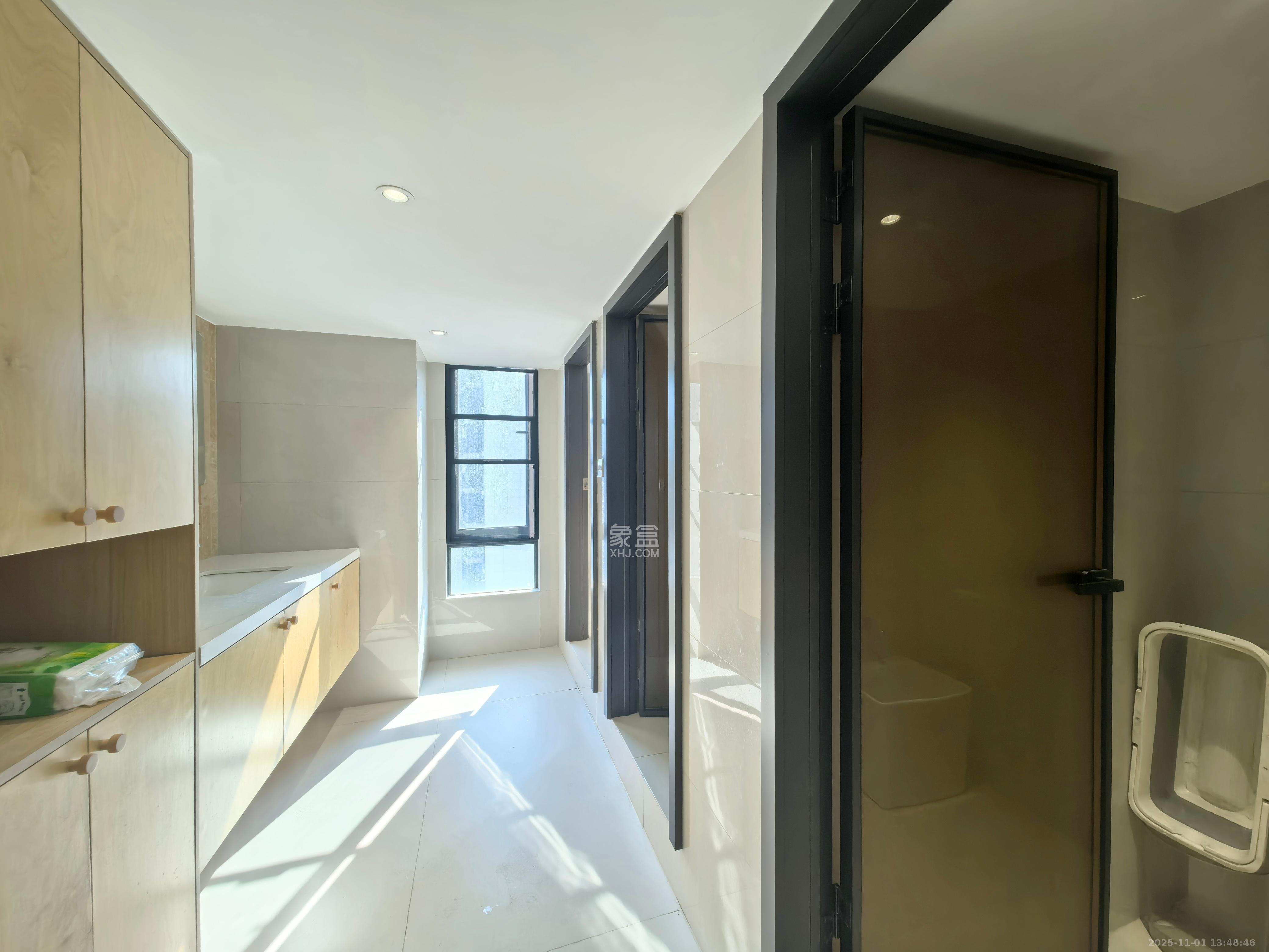 中海阅溪府  2室1厅1卫    1600.0元/月 中海阅溪府  2室1厅1卫    1600.0元/月室内图