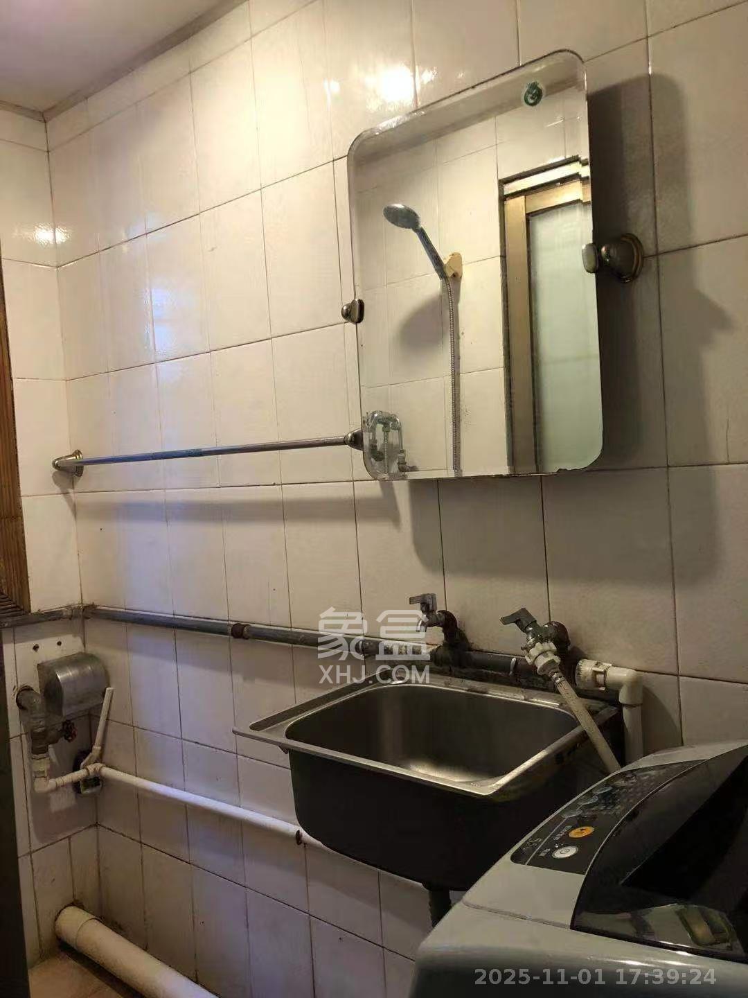 彭家井散盘  2室1厅1卫    1800.0元/月室内图