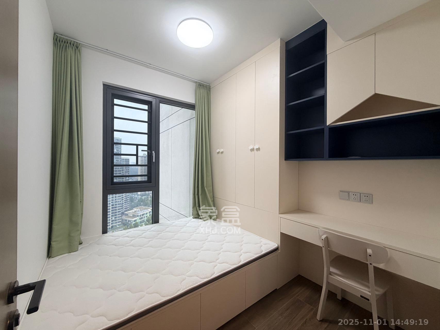 中海星樾府  4室2厅2卫    4800.0元/月室内图