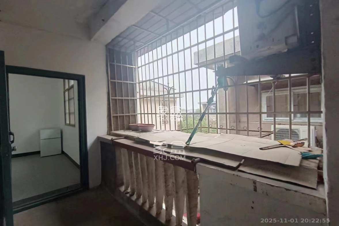 砂子塘社区 1室1厅1卫 1200.0元/月 砂子塘社区 1室1厅1卫 1200.0元/月室内图