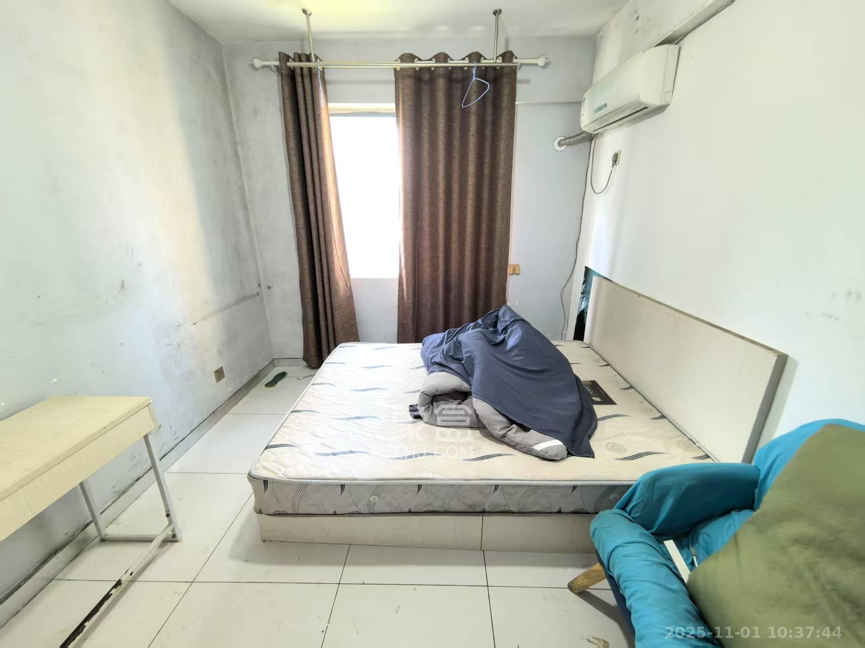 银港水晶城  5室2厅2卫    2600.0元/月室内图