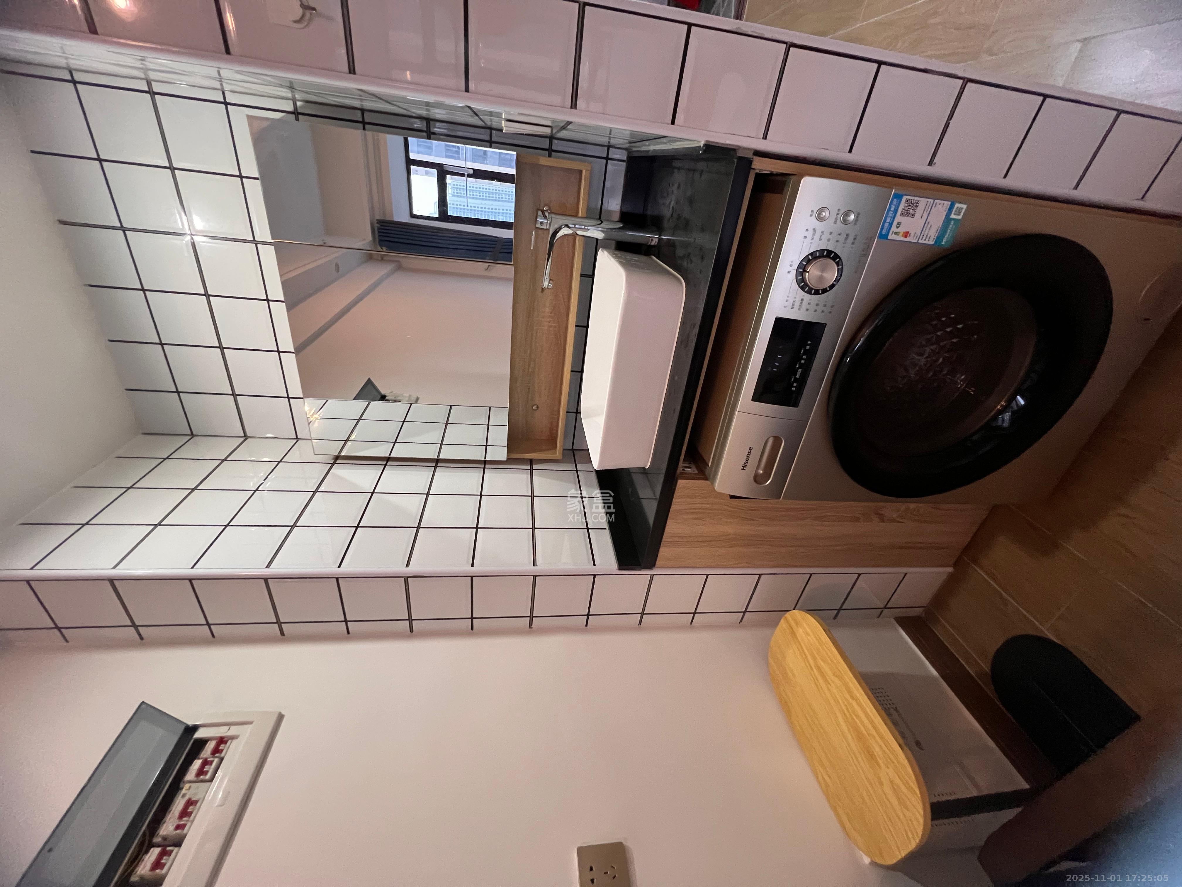 长沙高铁吾悦广场  1室1厅1卫    1500.0元/月室内图