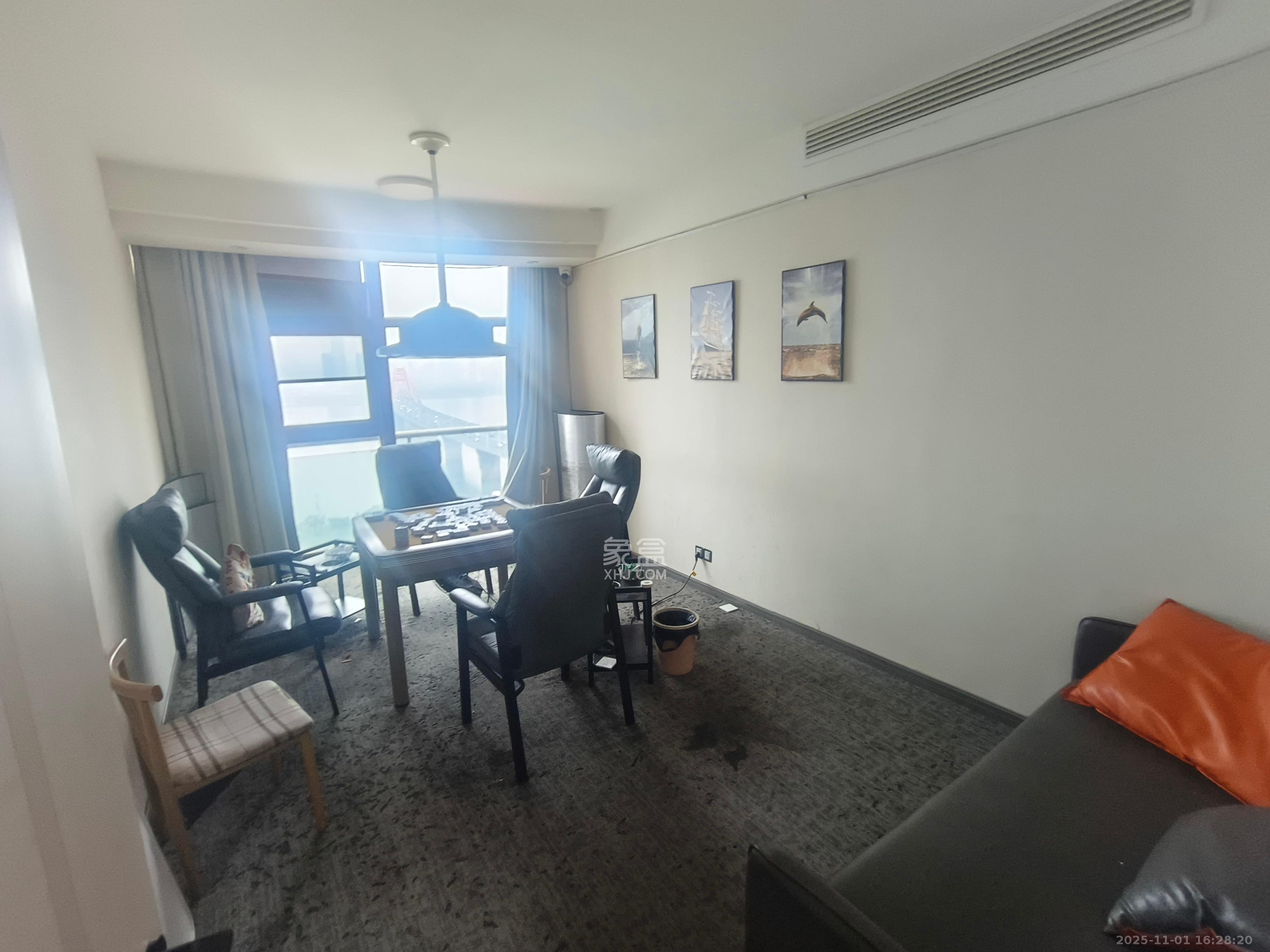 湘江世纪城富湾国际 4室2厅2卫 10000.0元/月 湘江世纪城富湾国际 4室2厅2卫 10000.0元/月室内图