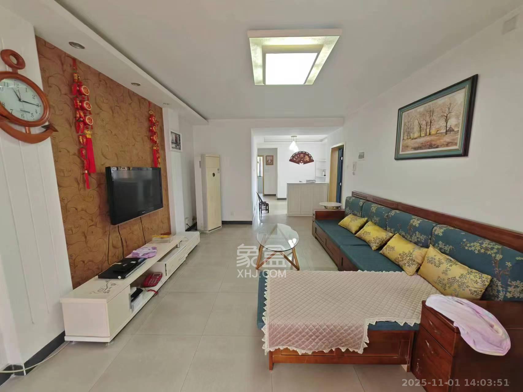 东方新城  2室2厅1卫    2300.0元/月