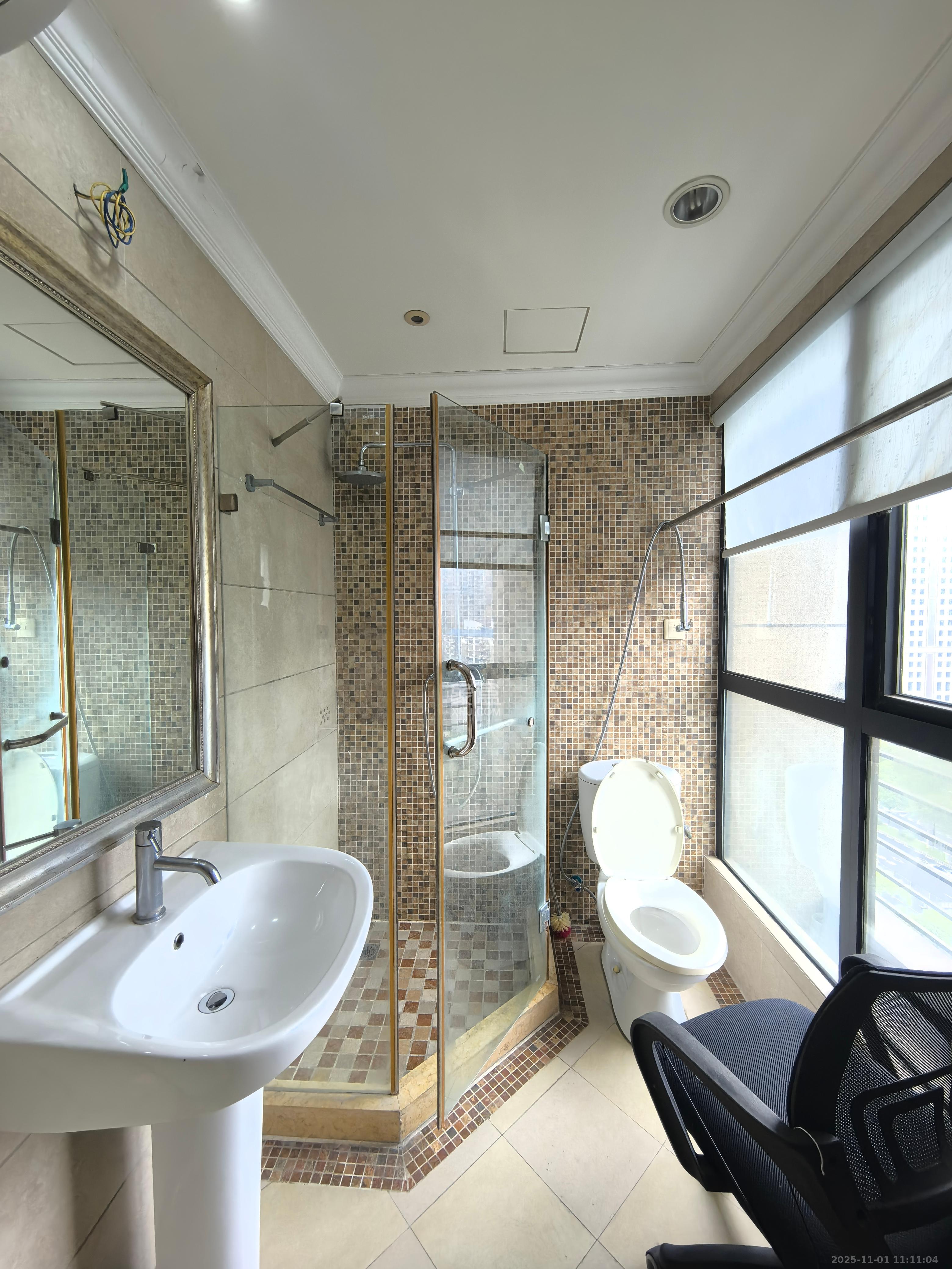 郡原广场  1室1厅1卫    1600.0元/月 郡原广场  1室1厅1卫    1600.0元/月室内图