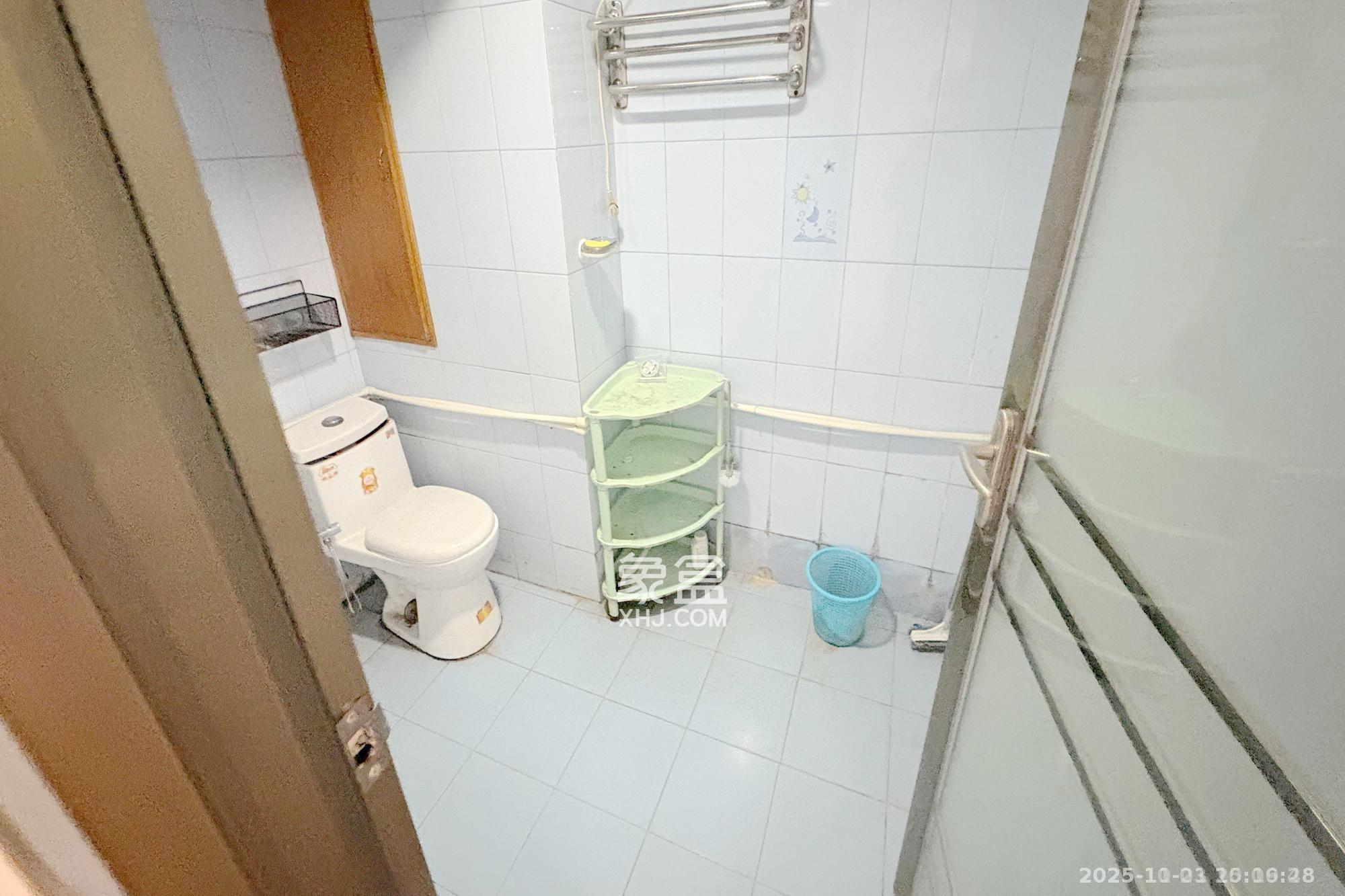 香格里嘉园  4室2厅2卫    2500.0元/月 香格里嘉园  4室2厅2卫    2500.0元/月室内图