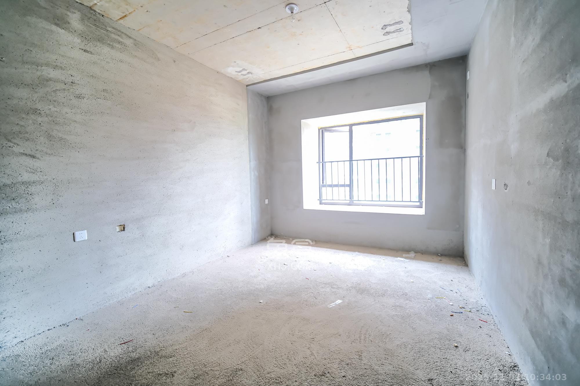 荣盛城  3室2厅2卫    75.0万卧室