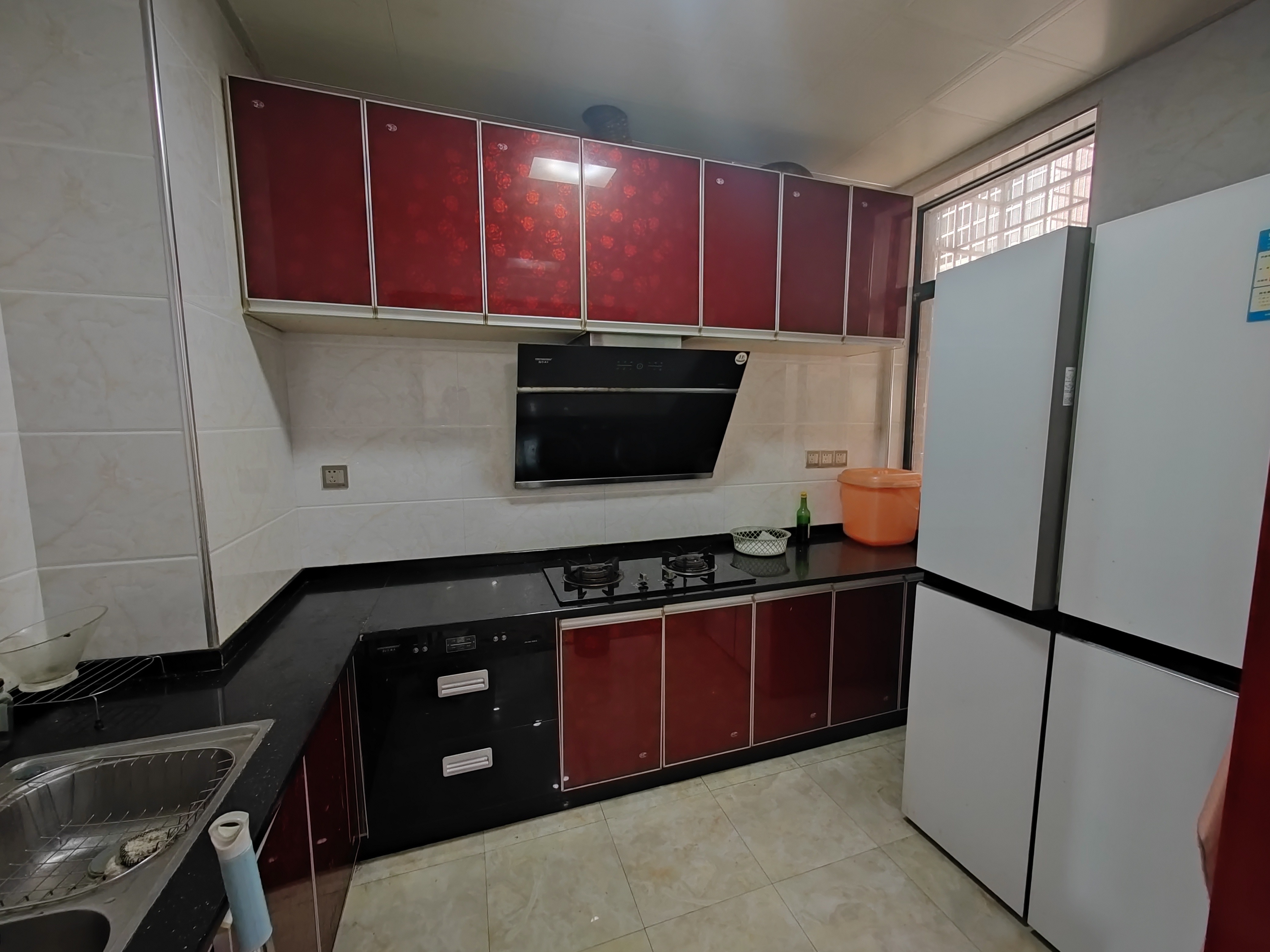 水木华庭 2室1厅1卫 50.0万 水木华庭 2室1厅1卫 50.0万客厅