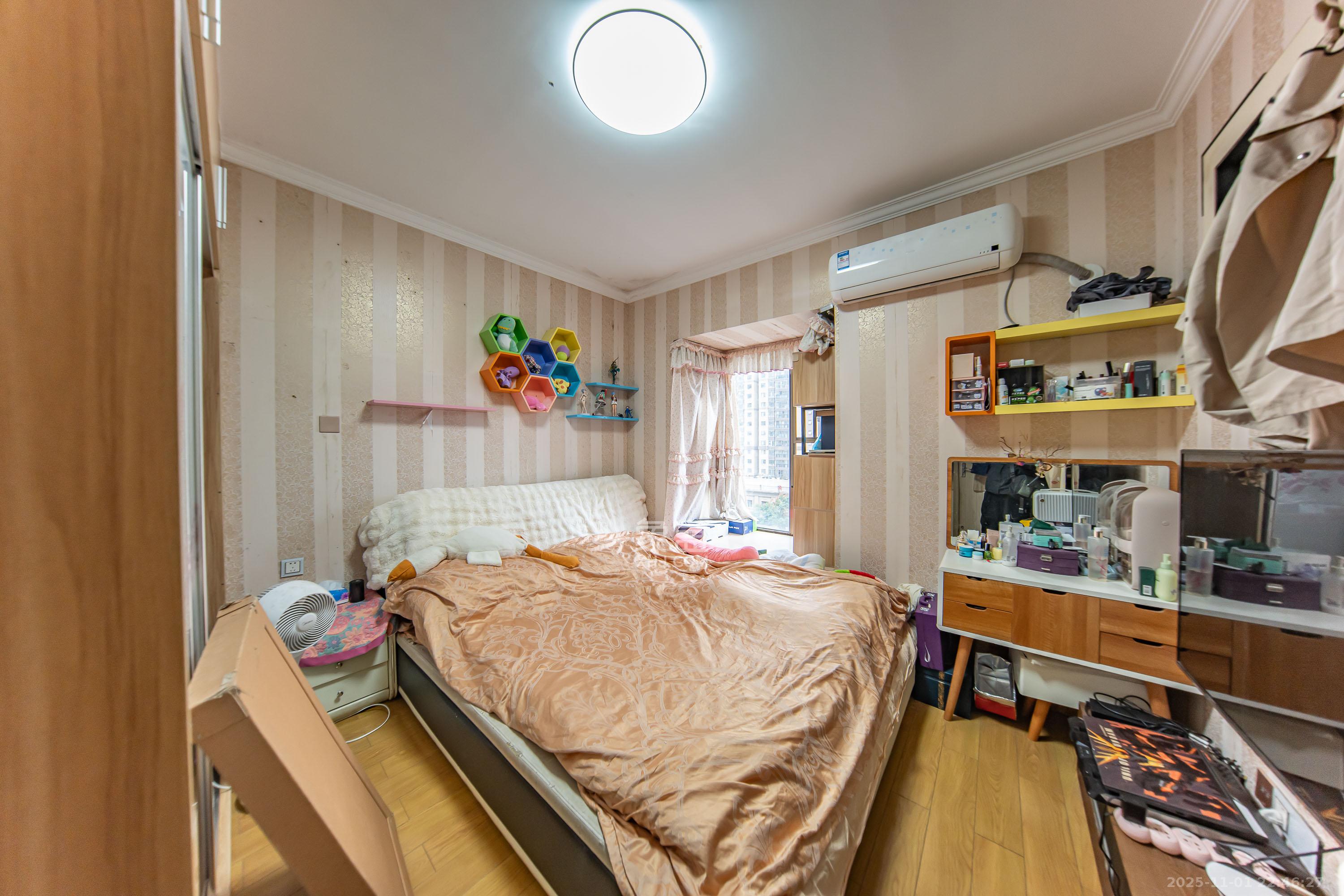 江山帝景哈佛 1室0厅0卫 80.0万 江山帝景哈佛 1室0厅0卫 80.0万卧室