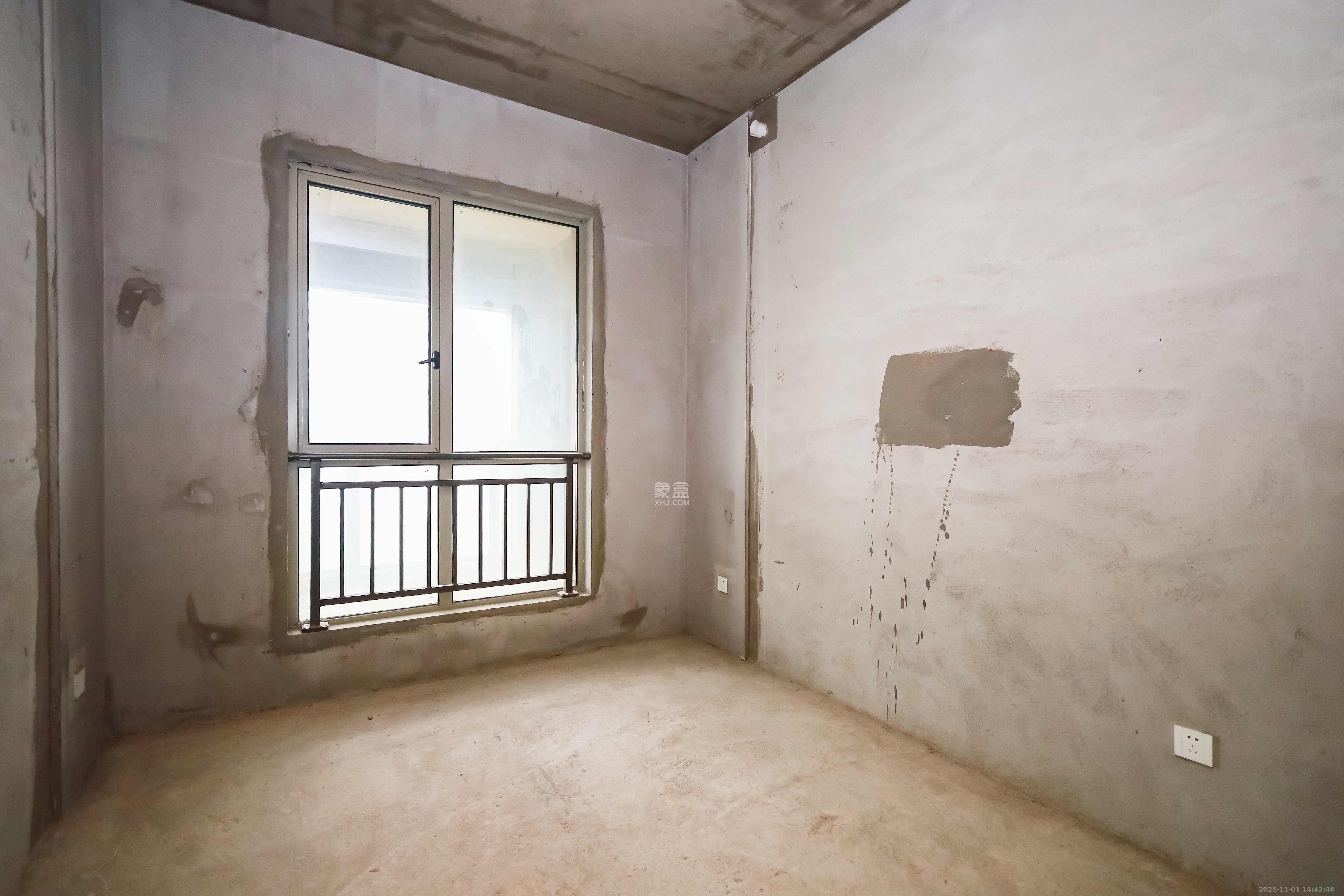 万象府台  4室2厅2卫    288.0万 万象府台  4室2厅2卫    288.0万卧室