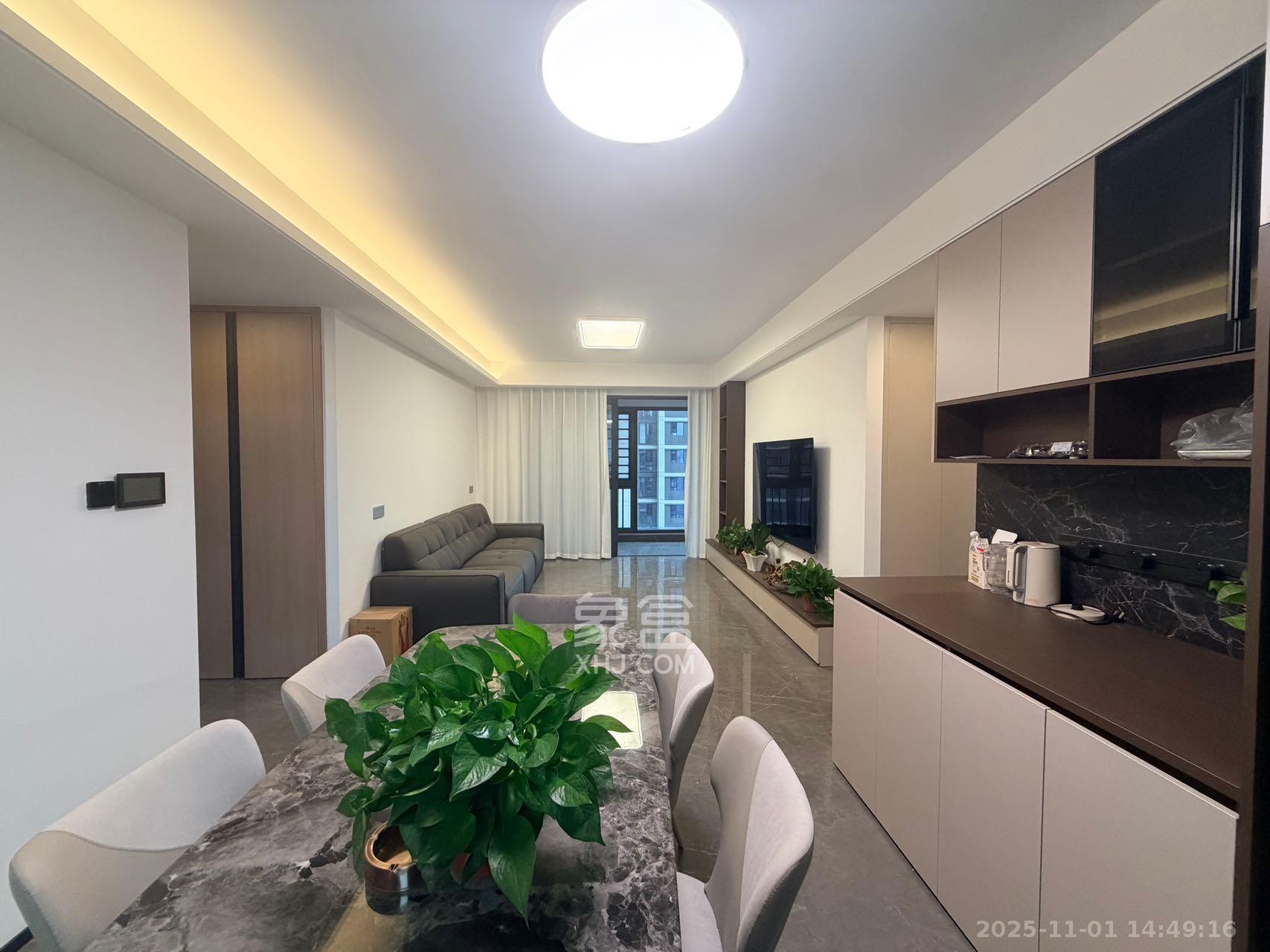 中海星樾府 4室2厅2卫 4800.0元/月 中海星樾府 4室2厅2卫 4800.0元/月室内图