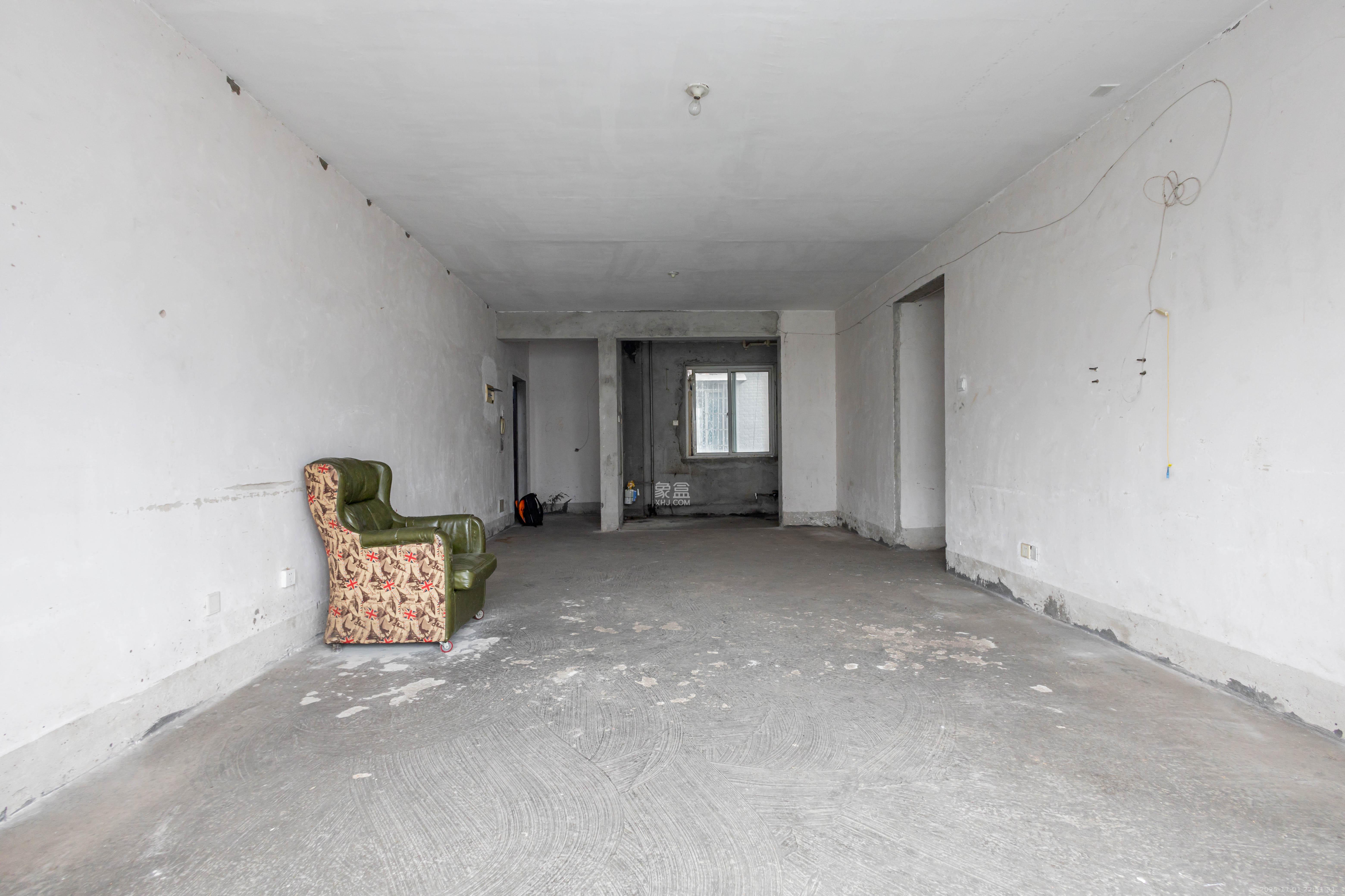 方略学府佳境 3室2厅2卫 48.0万 方略学府佳境 3室2厅2卫 48.0万客厅