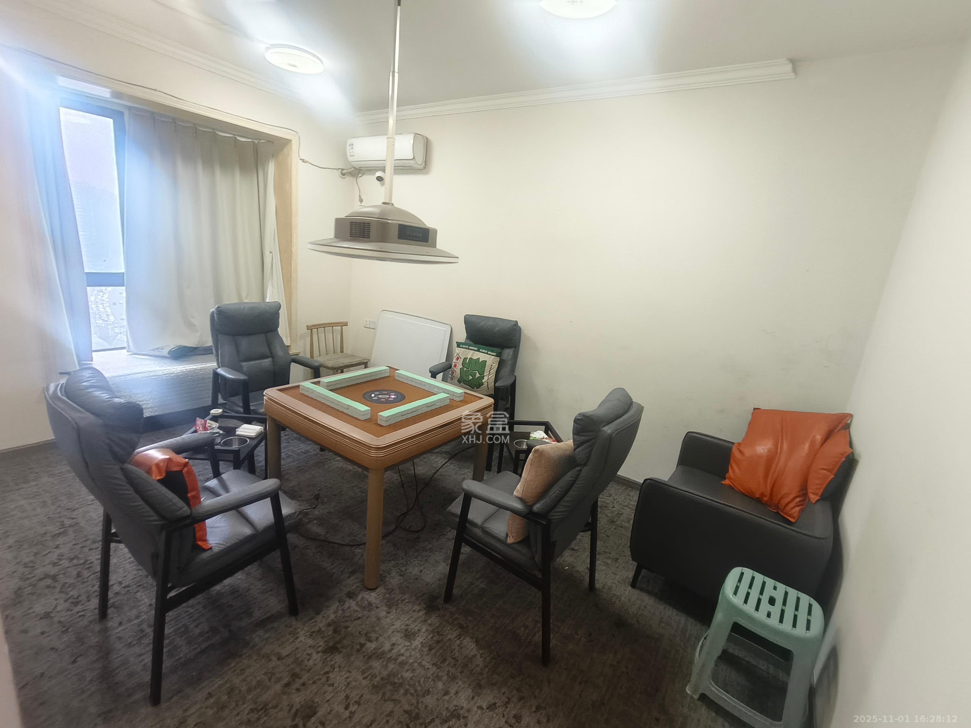 湘江世纪城富湾国际 4室2厅2卫 10000.0元/月 湘江世纪城富湾国际 4室2厅2卫 10000.0元/月室内图