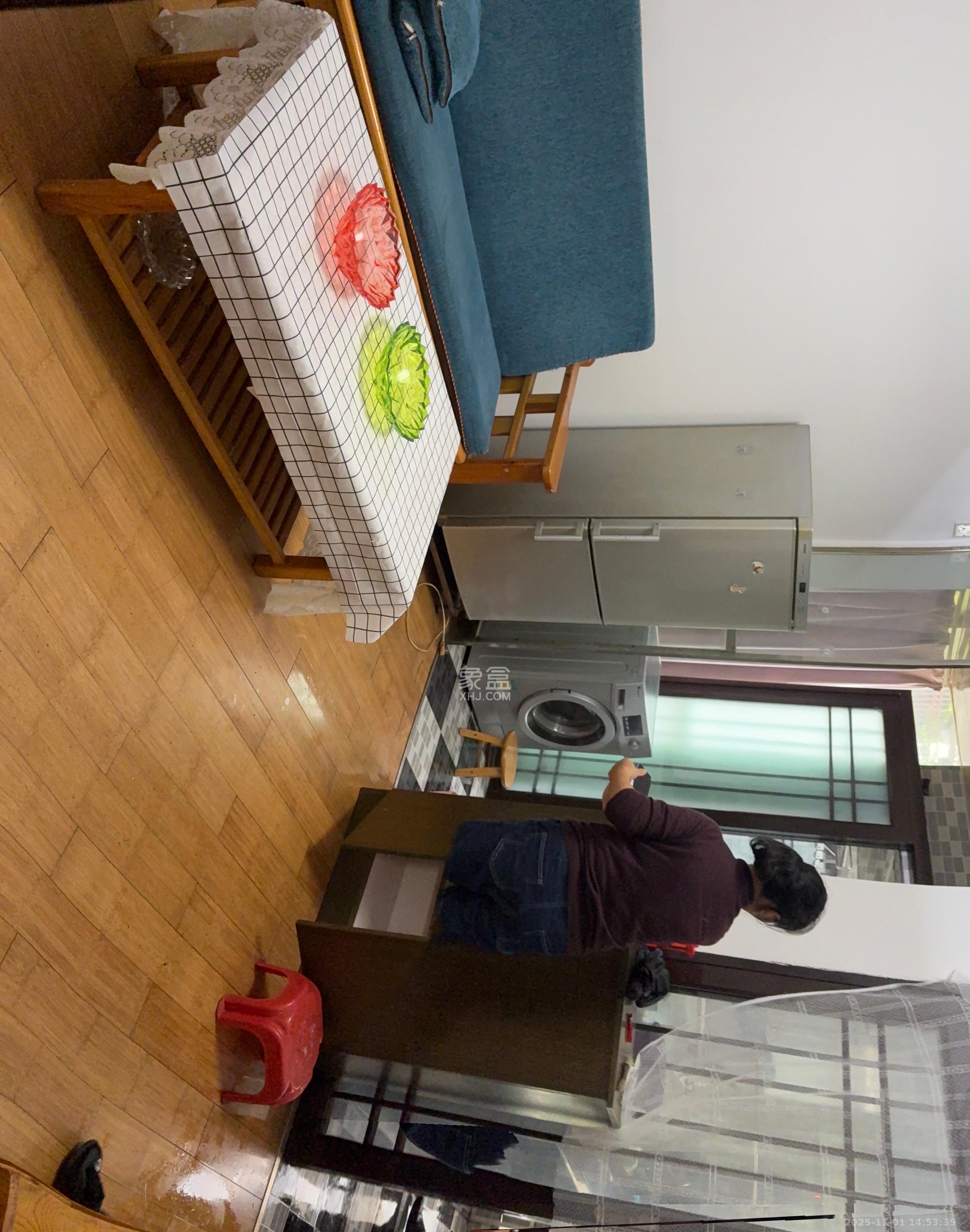 红花坡社区  2室1厅1卫    1500.0元/月室内图