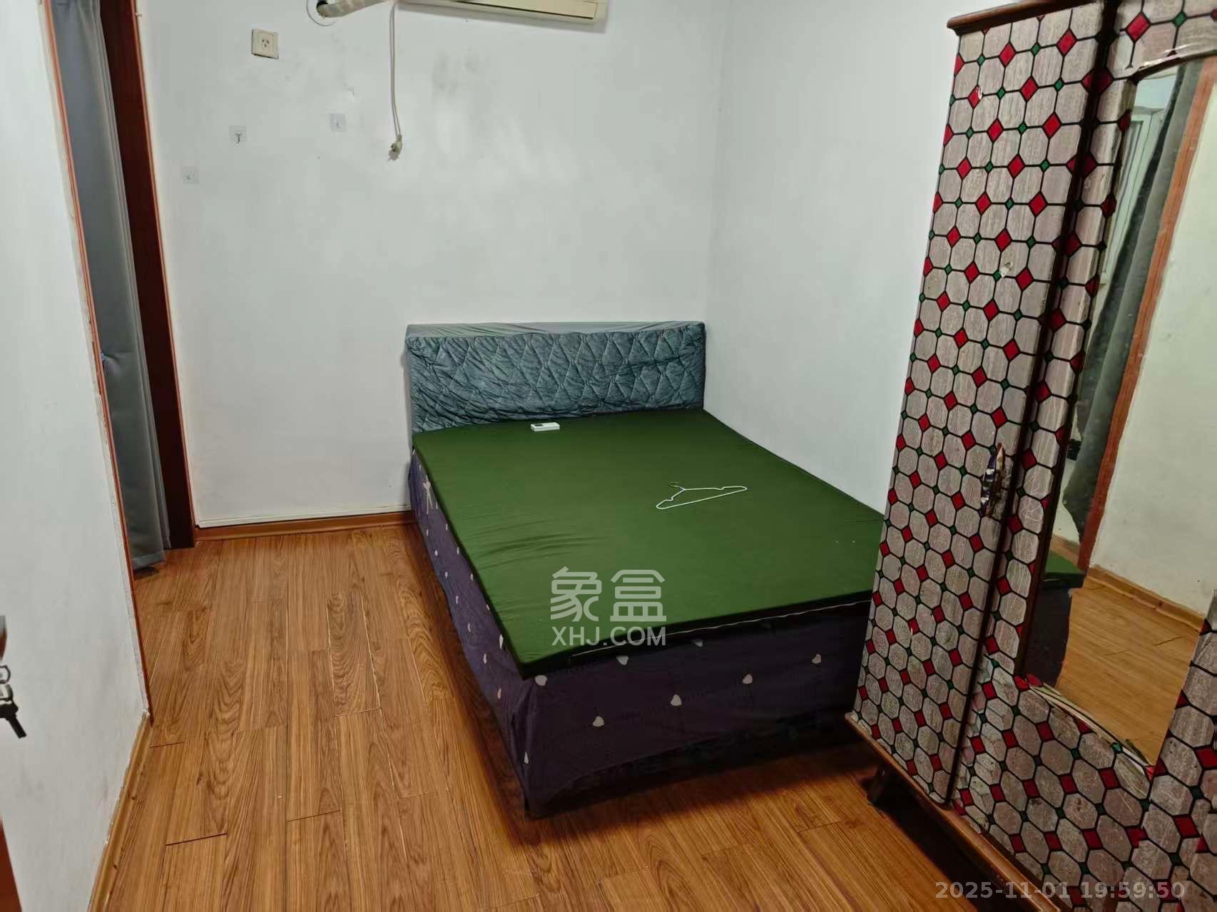 枫林美景  2室1厅1卫    1800.0元/月室内图