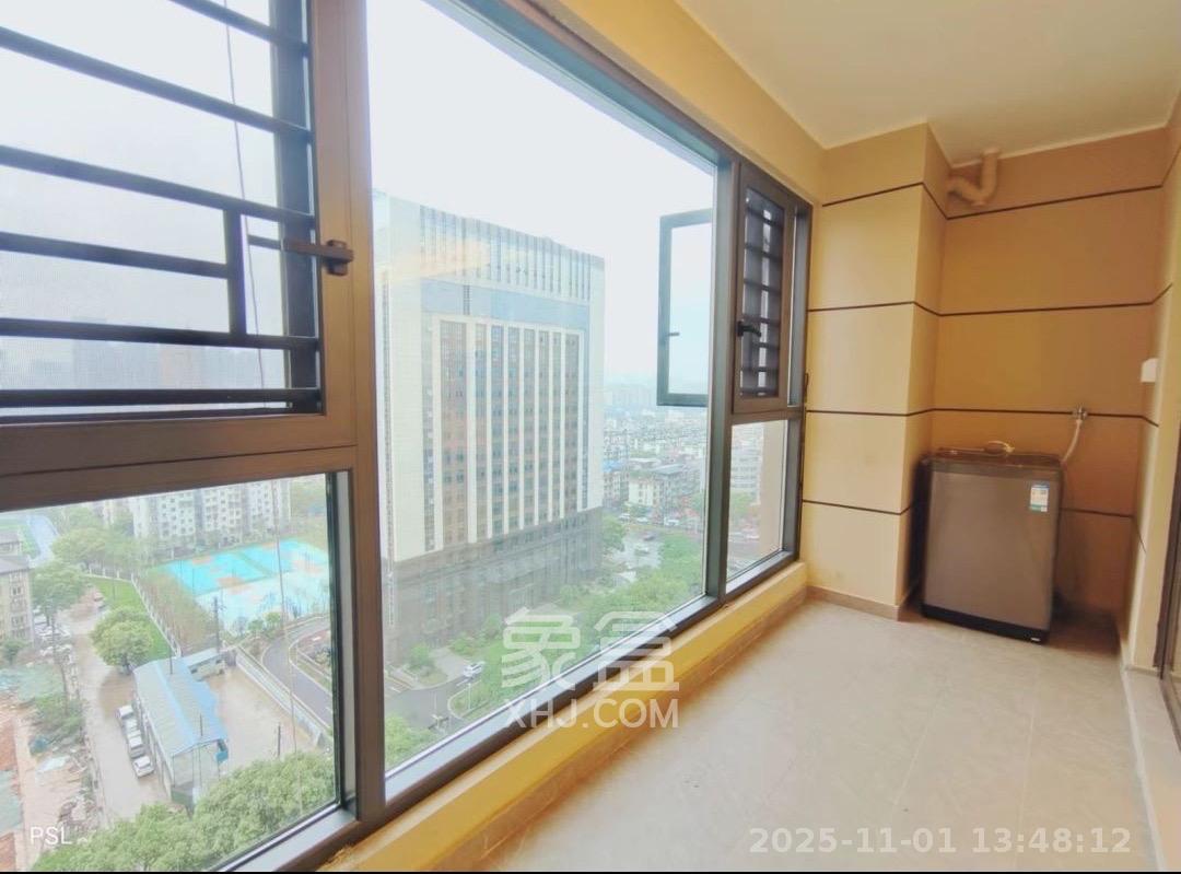 龙湖铂金中心（龙湖春江郦城）  3室2厅2卫    4500.0元/月室内图