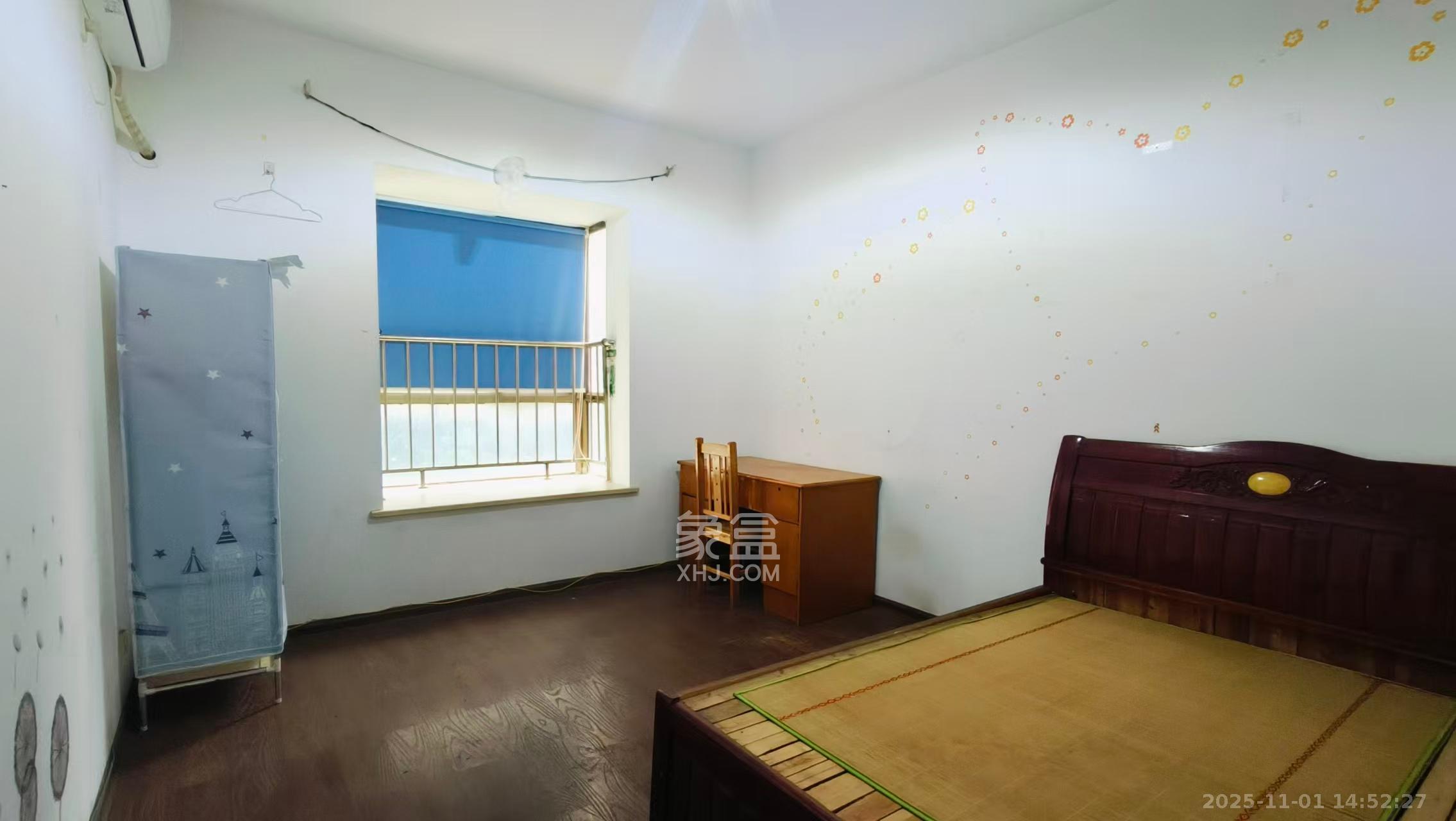 西岸润泽府  3室2厅2卫    2700.0元/月室内图