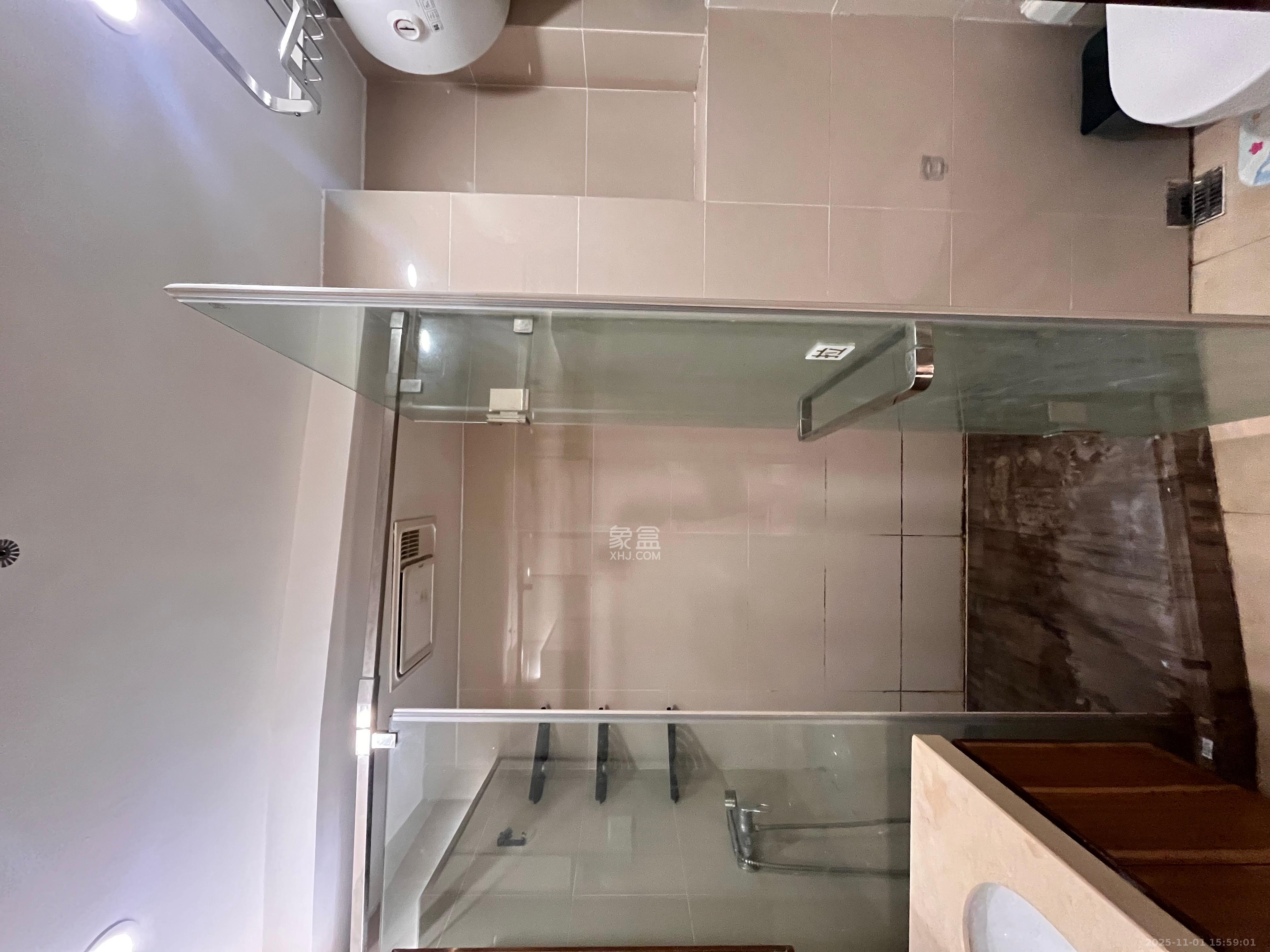 远洋外滩壹号 2室1厅1卫 2200.0元/月 远洋外滩壹号 2室1厅1卫 2200.0元/月室内图