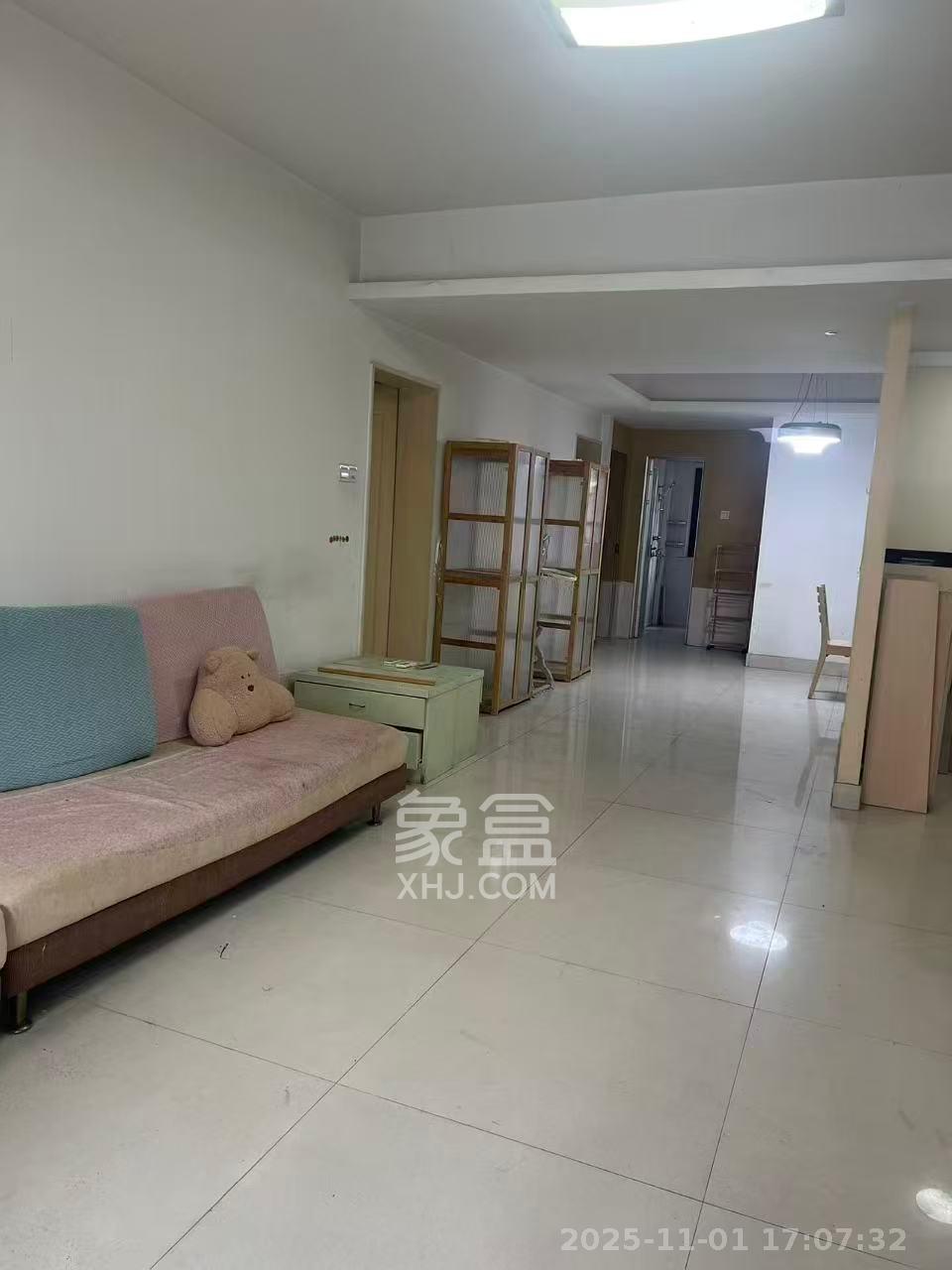 浏阳河畔家园 3室2厅1卫 2300.0元/月 浏阳河畔家园 3室2厅1卫 2300.0元/月室内图